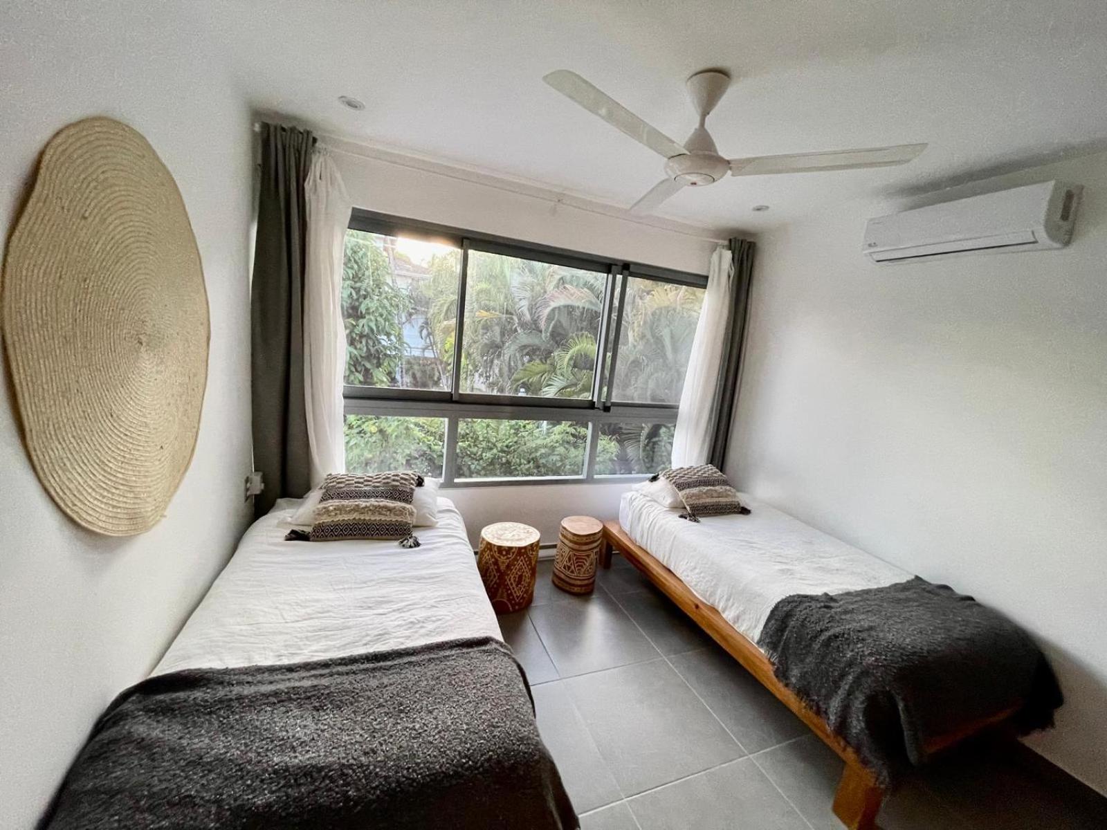 Three-Bedroom Villa photo 1