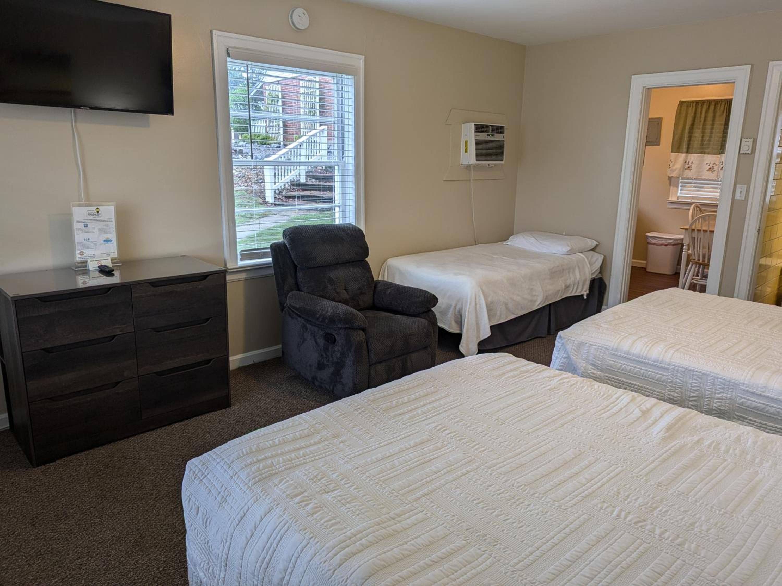 Deluxe Triple Room photo 1
