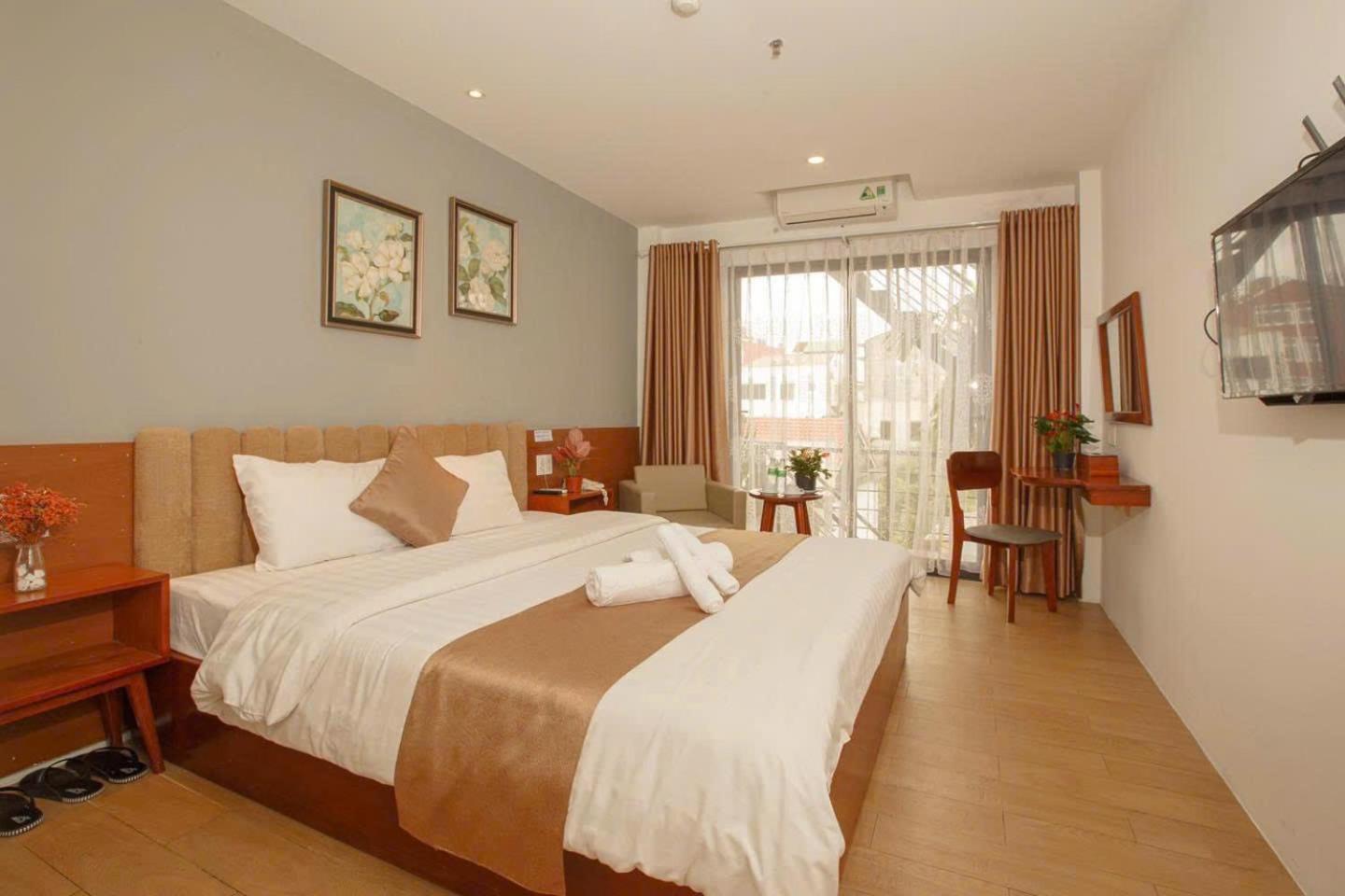 Superior Double or Twin Room with City View