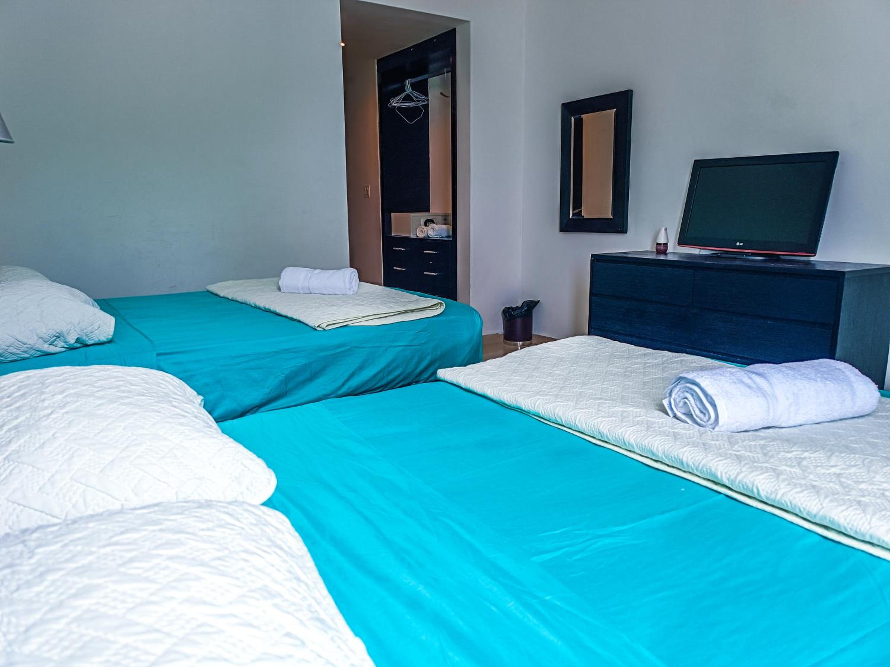 Two-Bedroom Deluxe Apartment With Balcony photo 3
