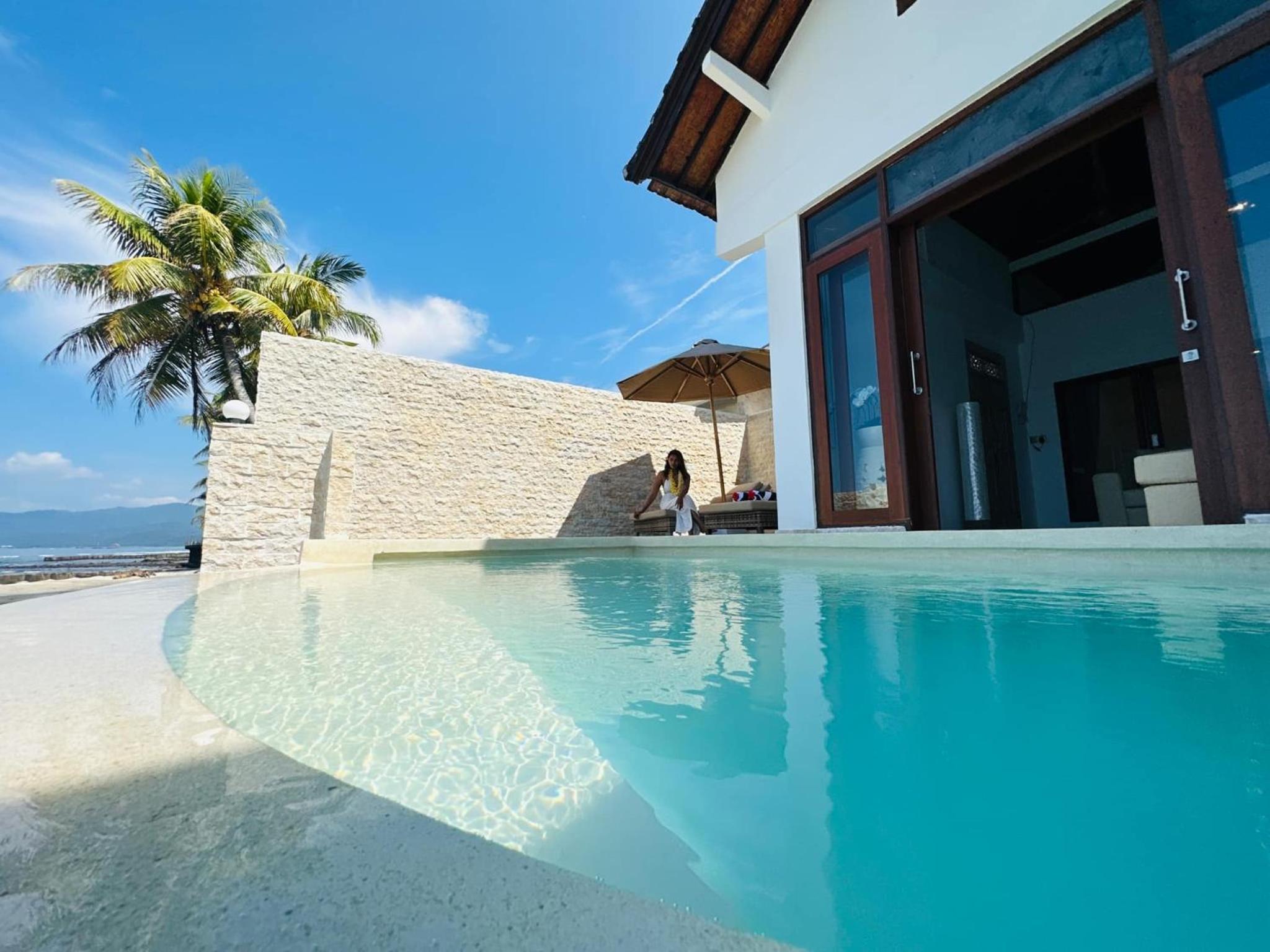 Three-Bedroom Villa - Photo 6