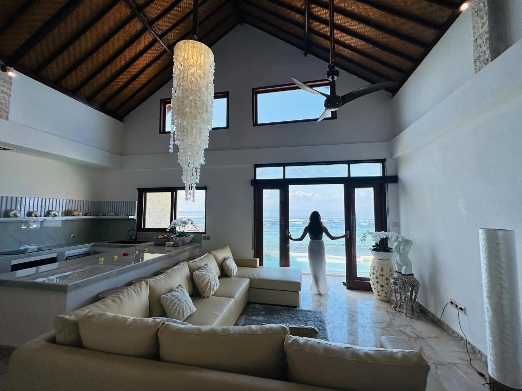 Three-Bedroom Villa - Photo 7