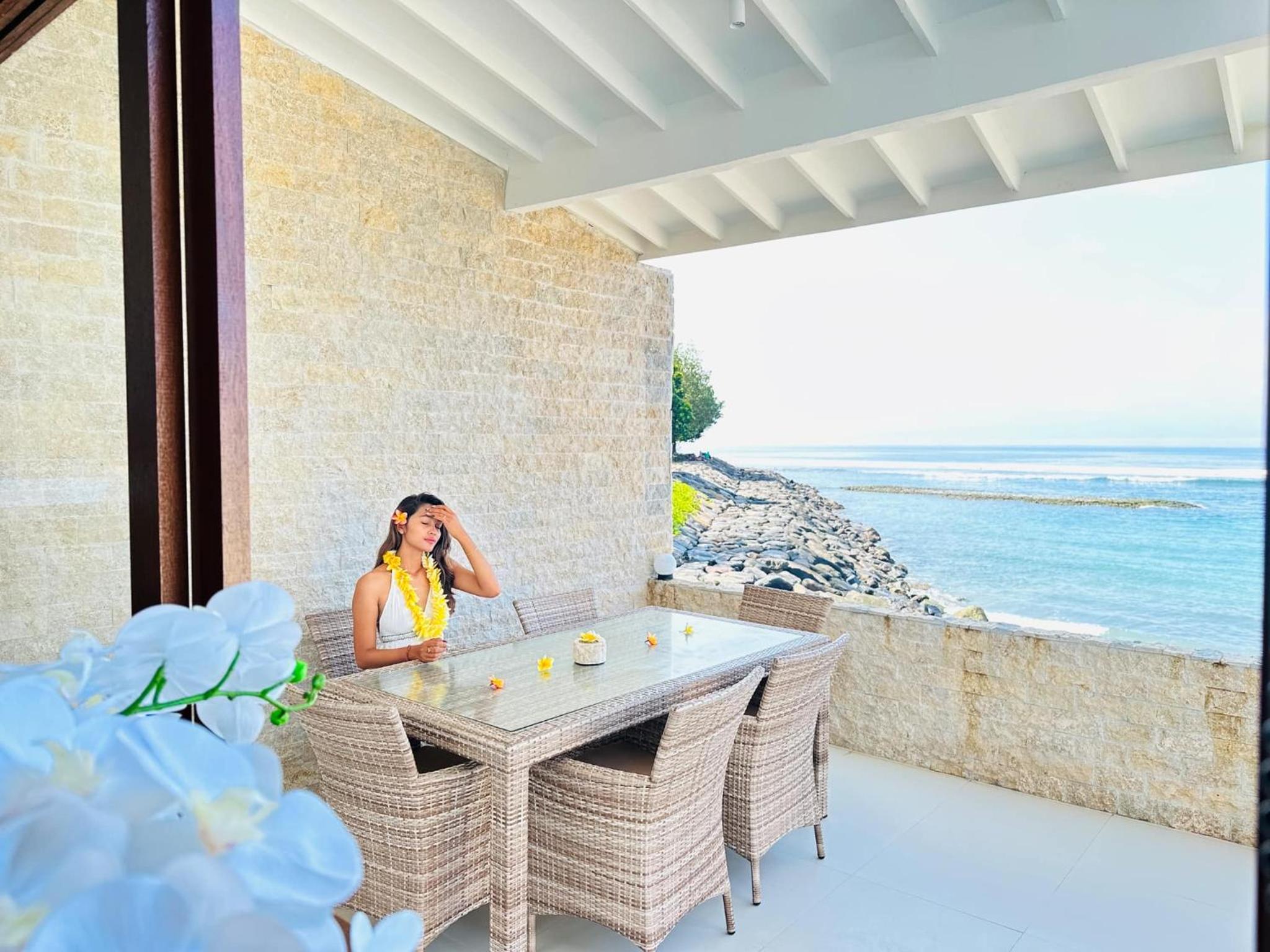 Three-Bedroom Villa - Photo 9