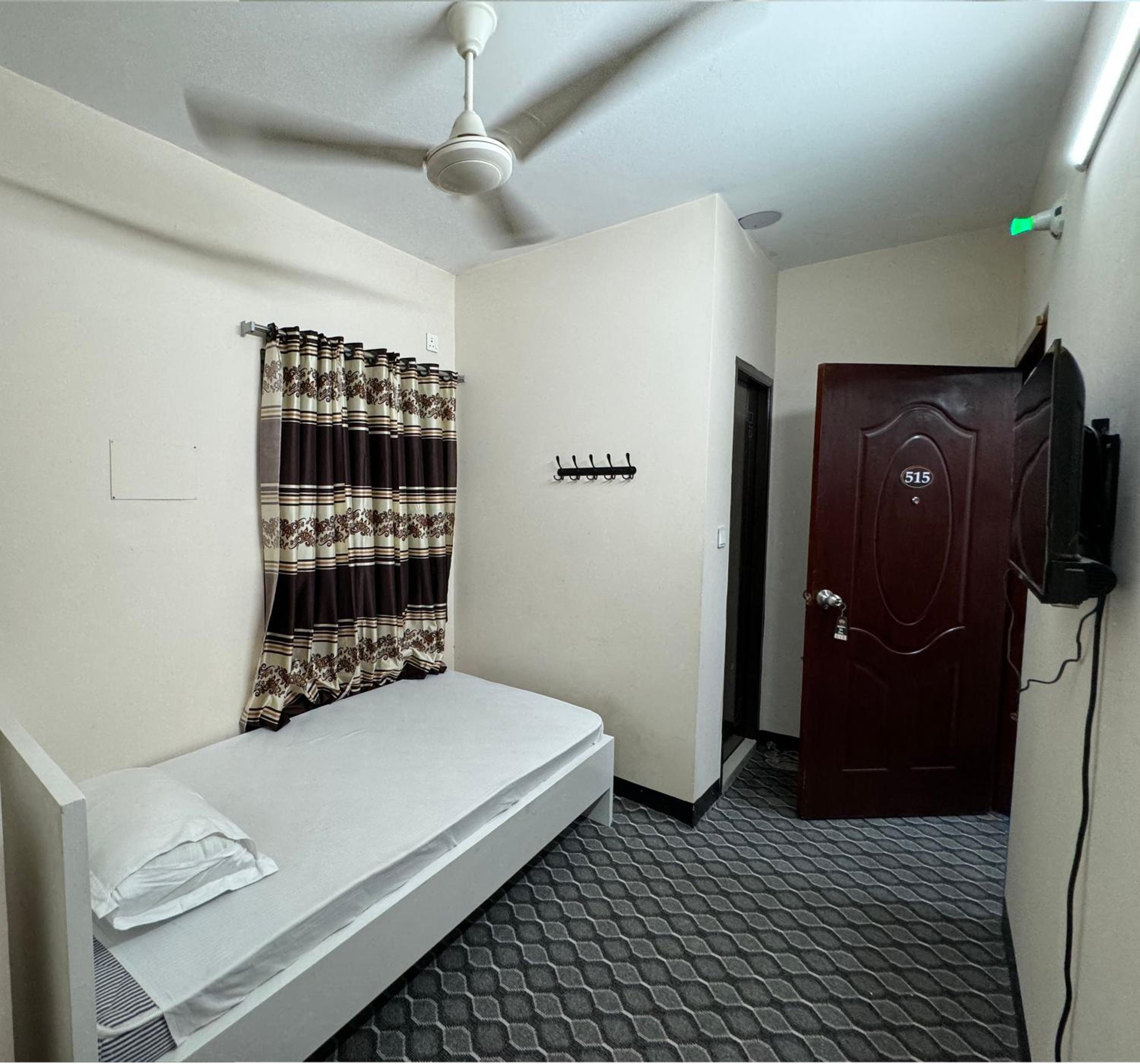 Single Room photo 1