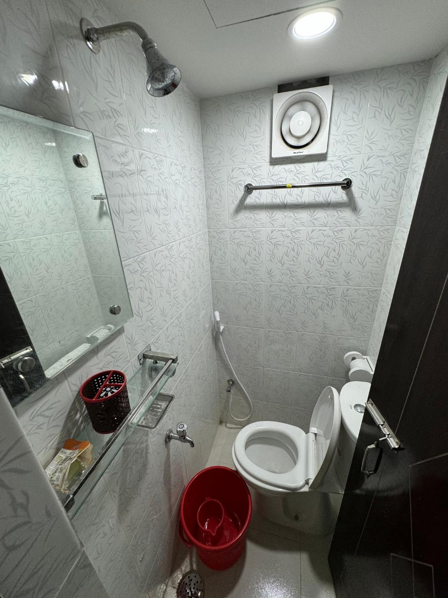 Single Room photo 3
