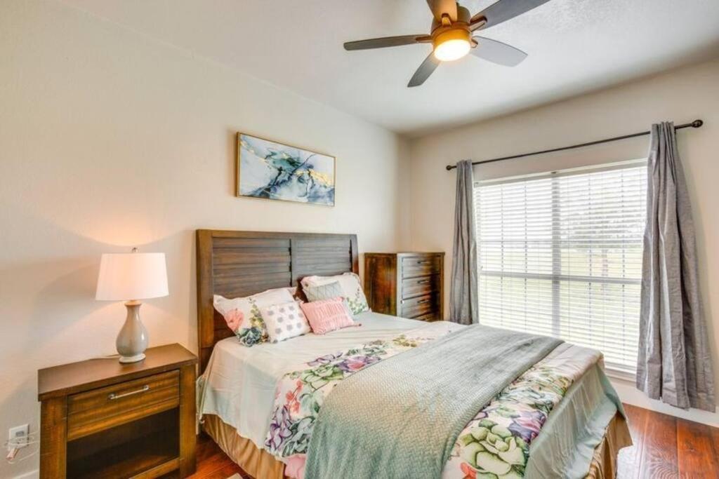 Three-Bedroom House photo 1