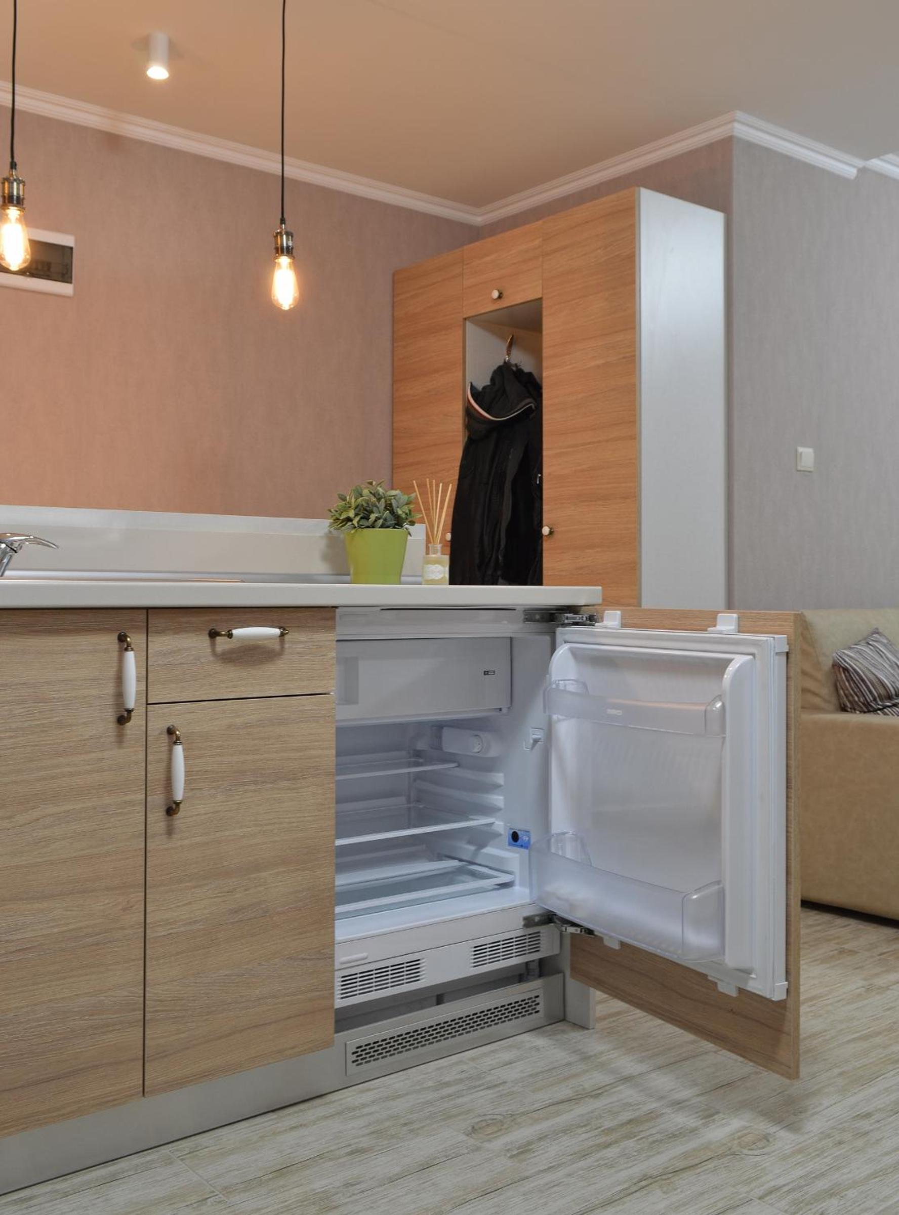Studio Apartment - Photo 16
