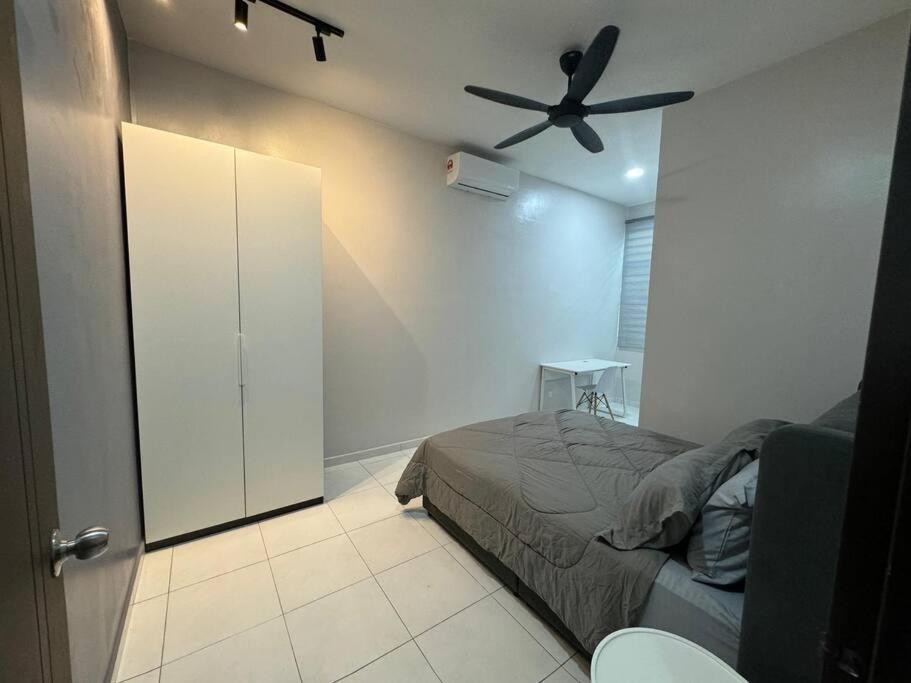 Four-Bedroom House photo 2