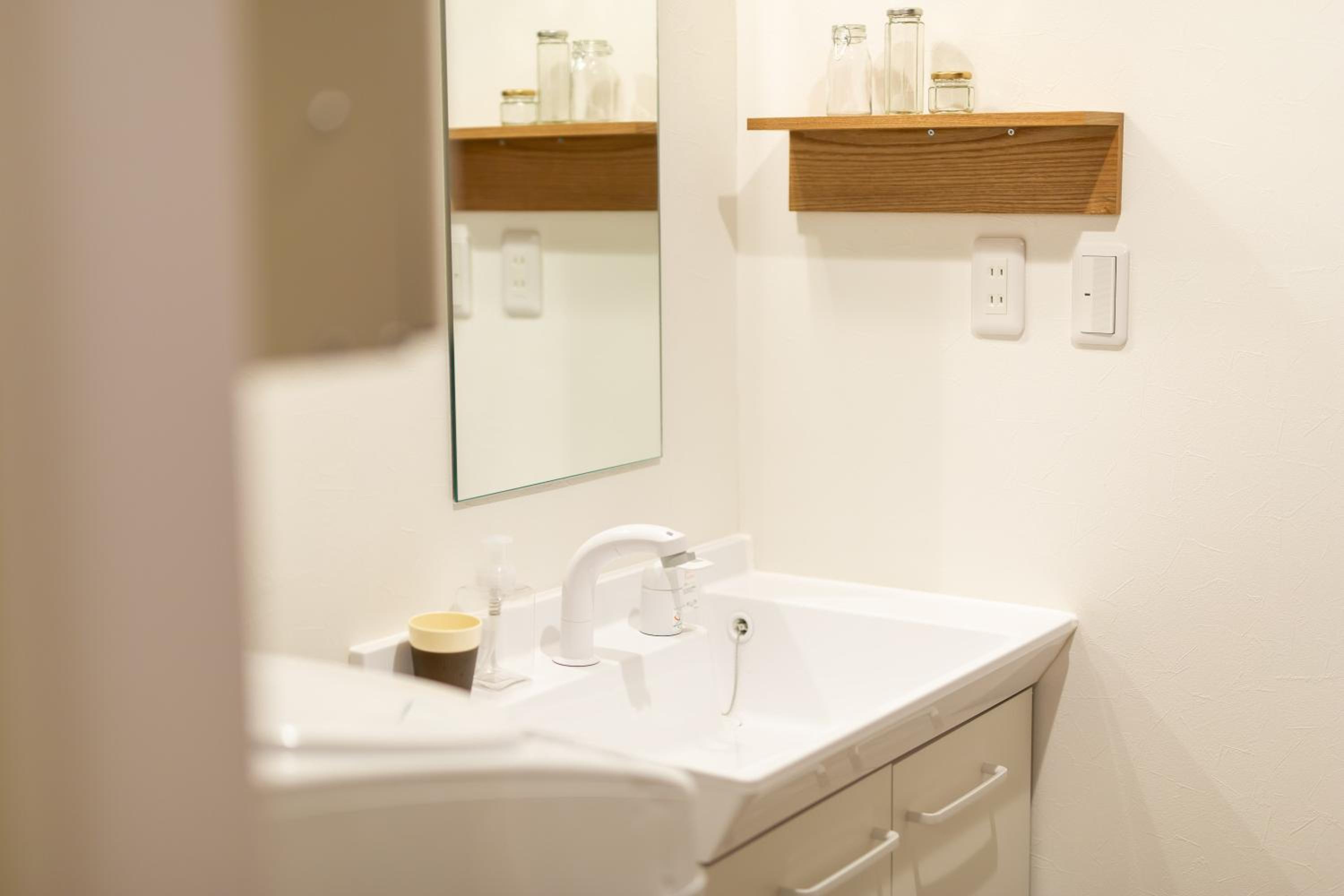 One-Bedroom Apartment - Photo 10