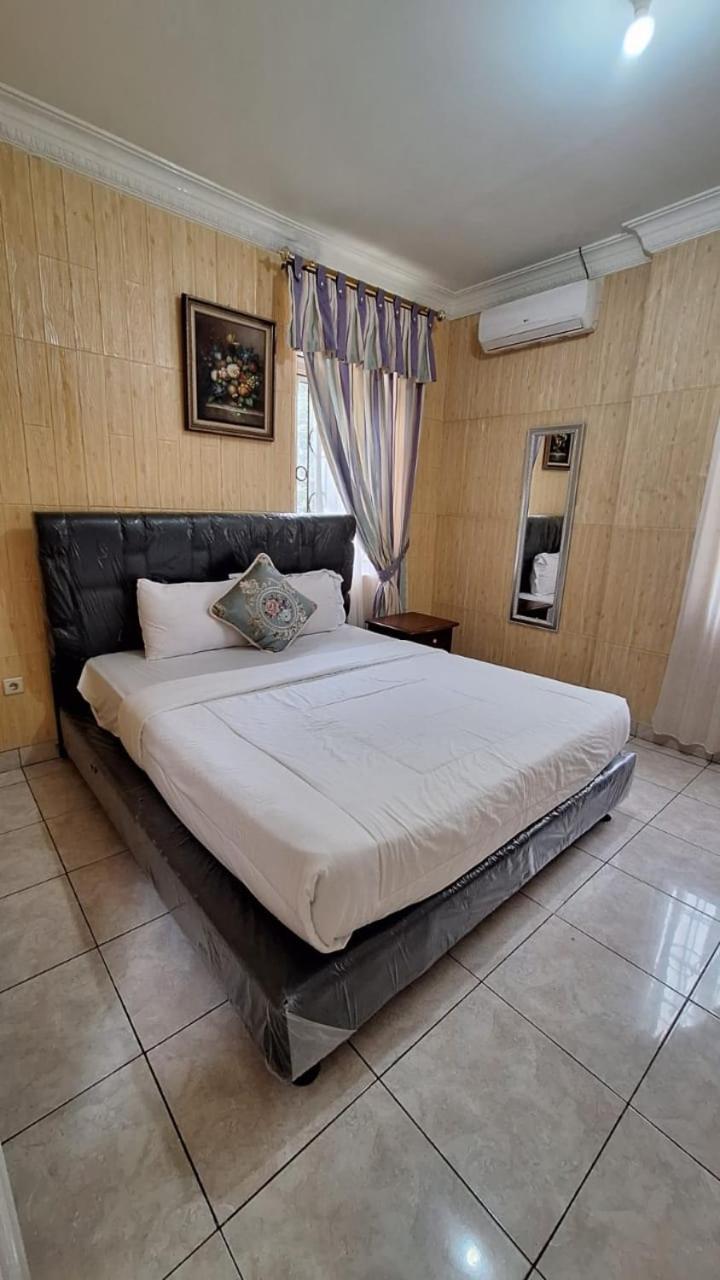 Three-Bedroom Villa photo 1