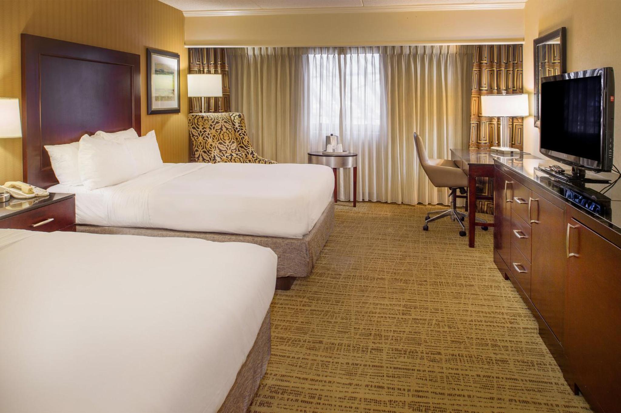 Standard Double Room with Two Double Beds - Photo 4
