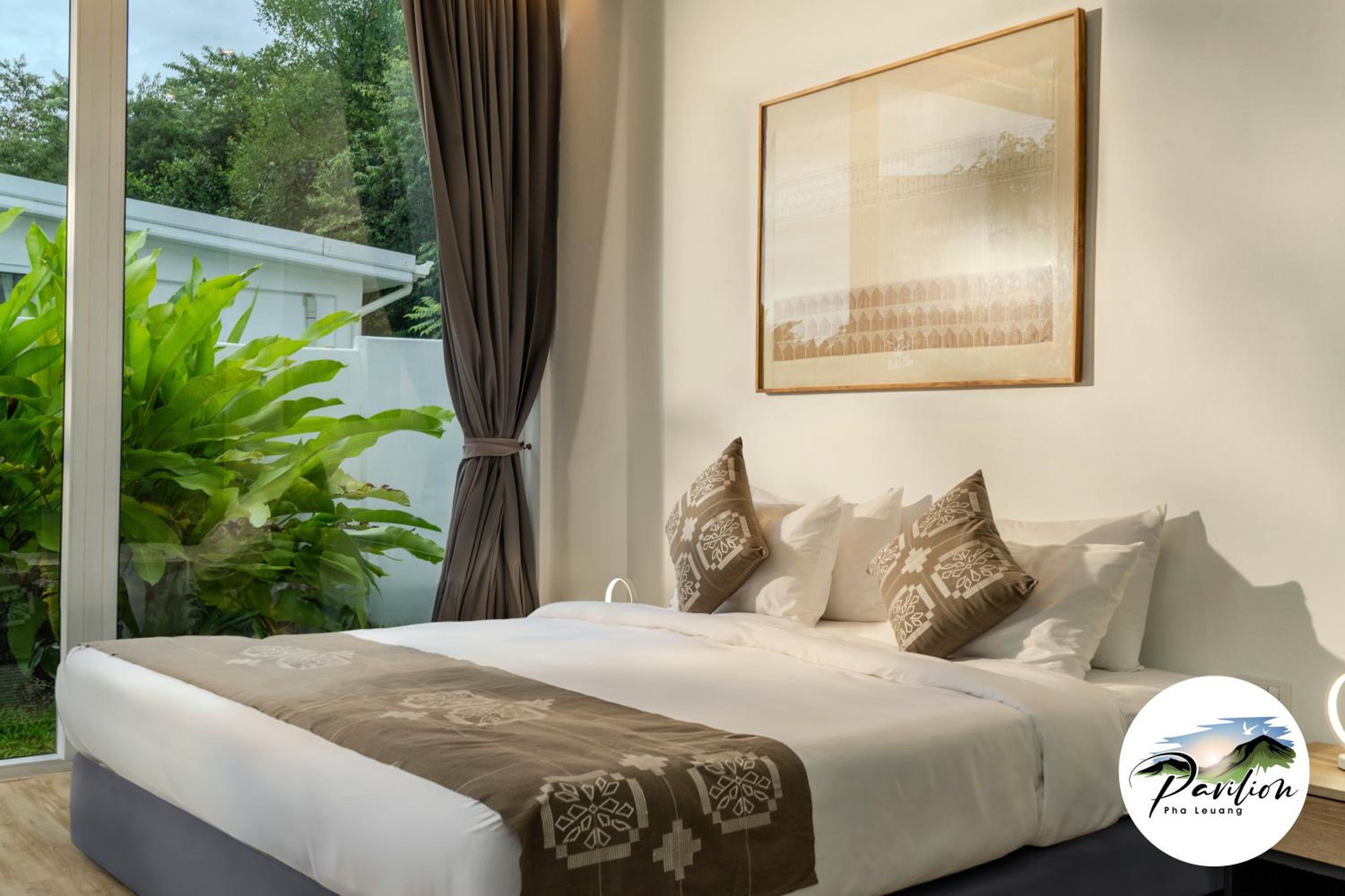 Double or Twin Room with Mountain View