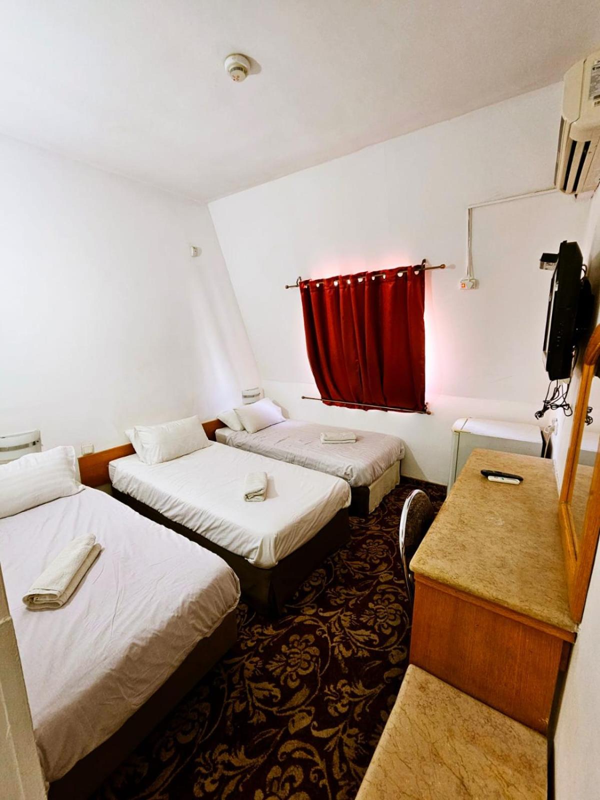 Standard Triple Room - Photo 7