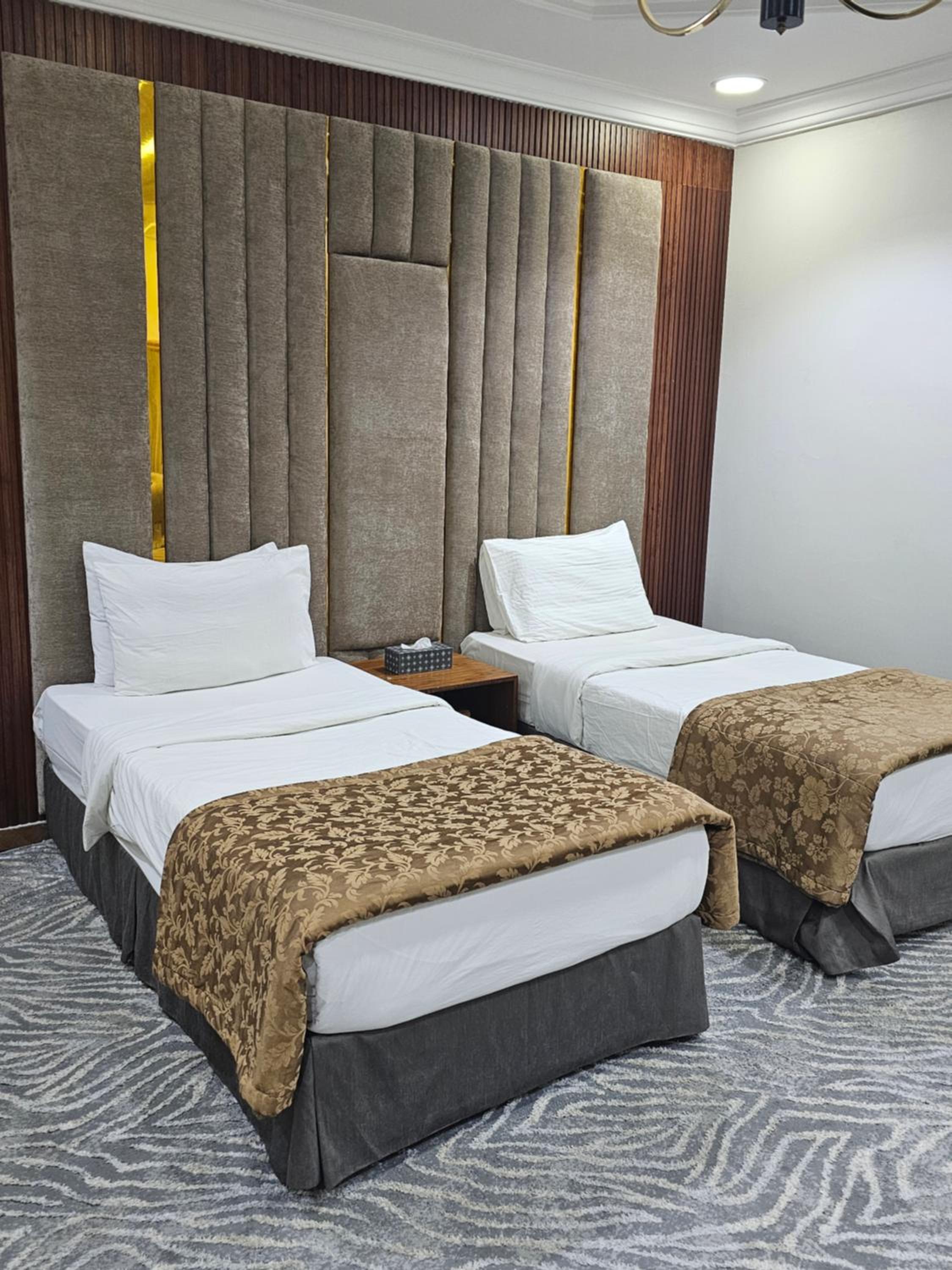 Deluxe Queen Room photo 3