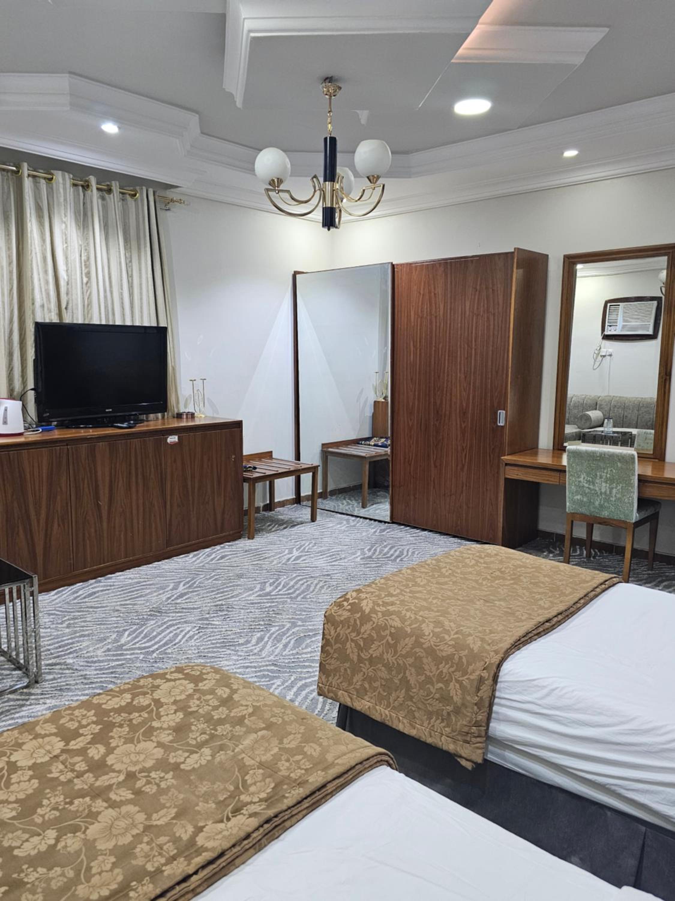 Deluxe Queen Room photo 2