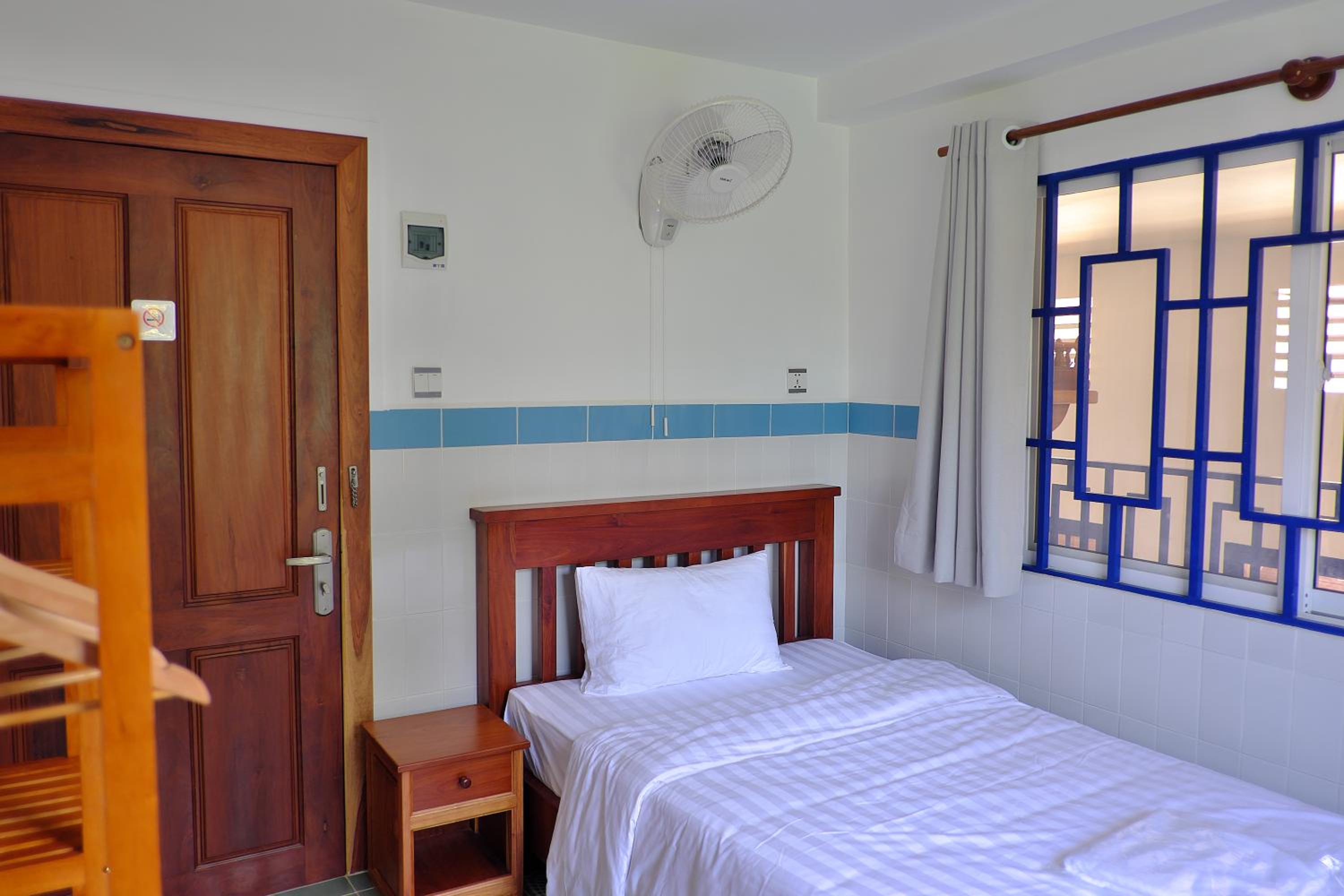 Single Room photo 3