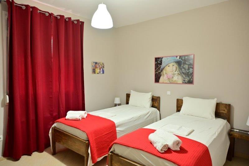 Two-Bedroom Apartment - Photo 35