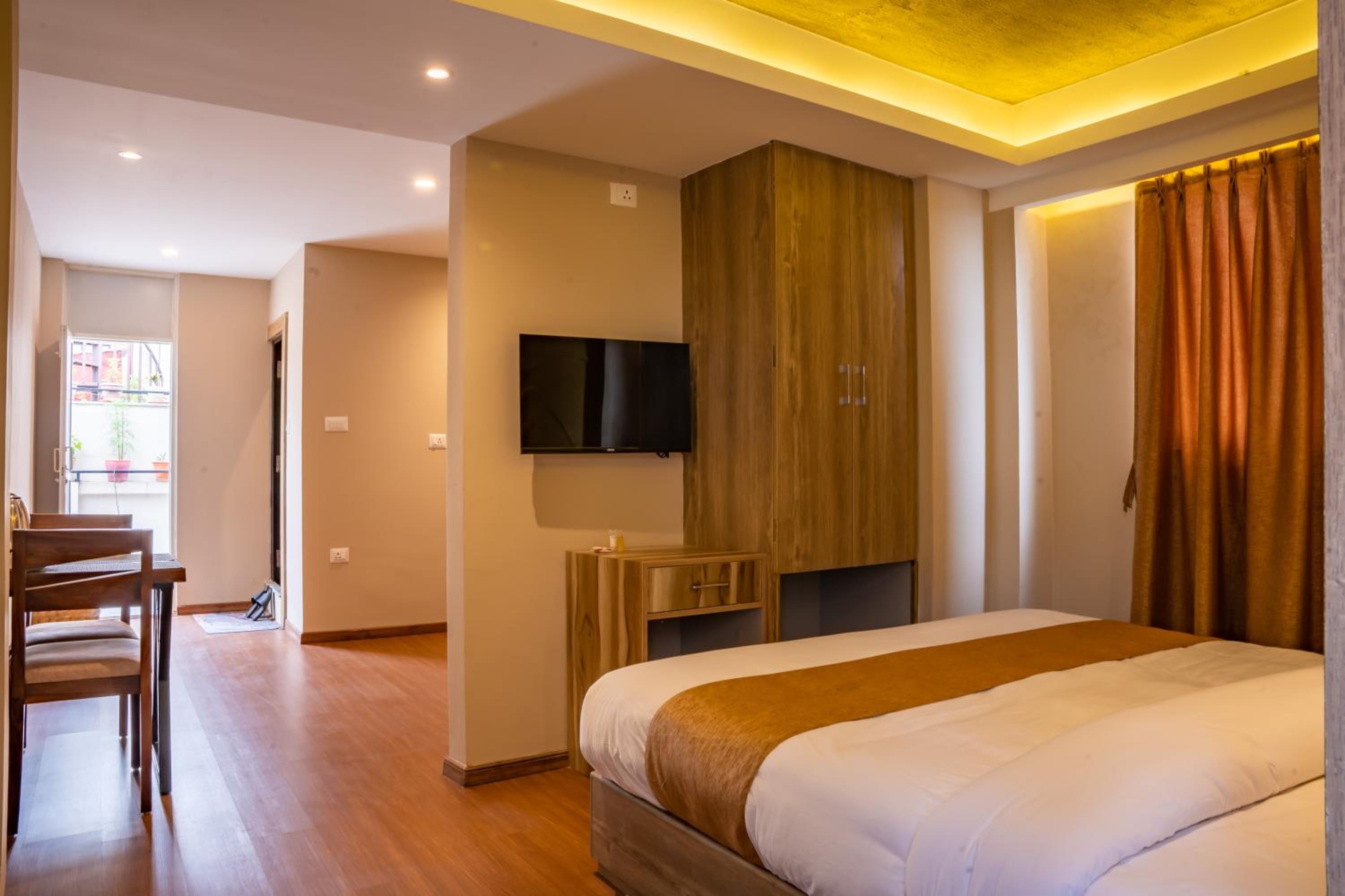 Deluxe Family Suite photo 2