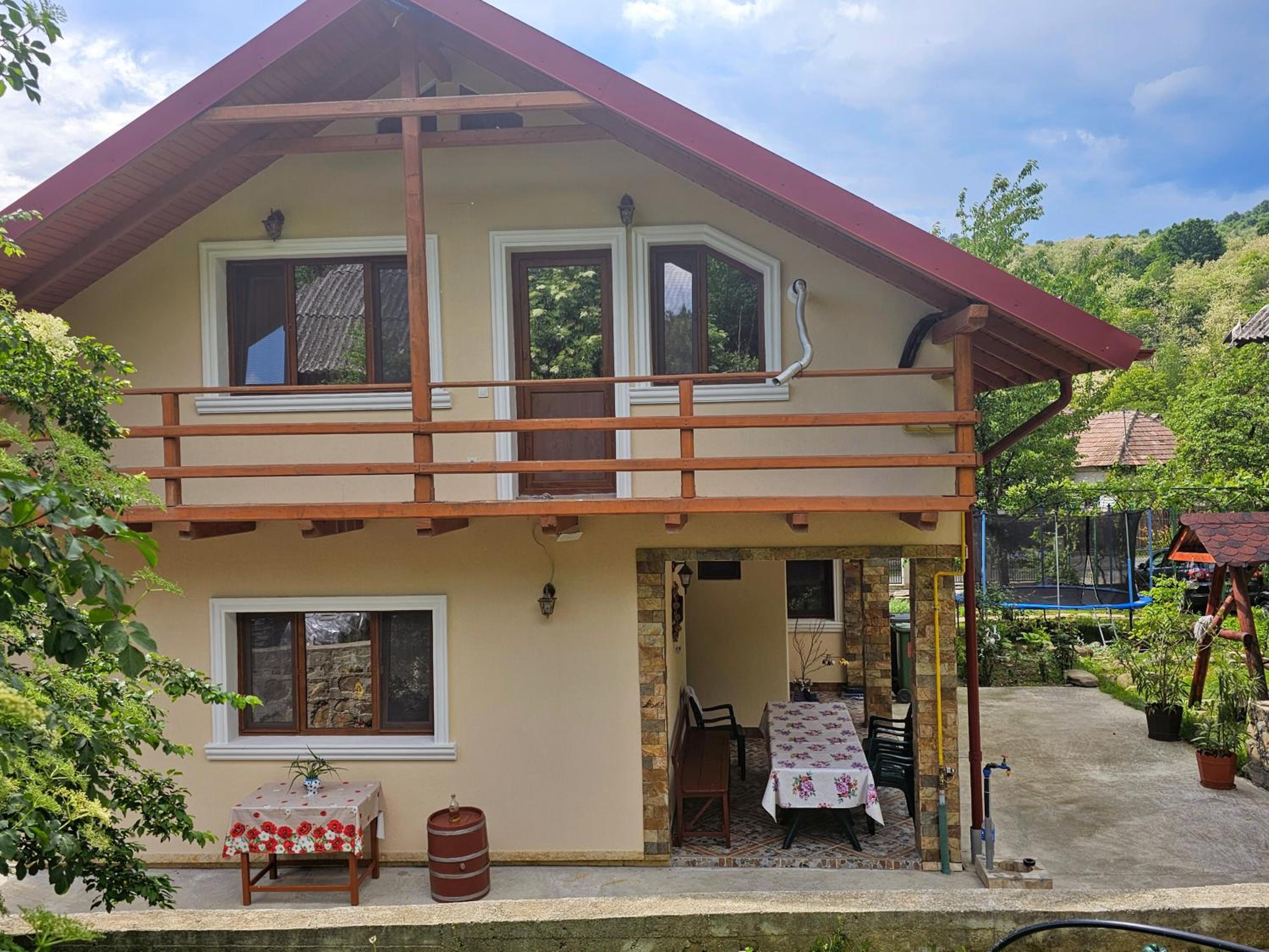 Standard Double Room - Photo 9