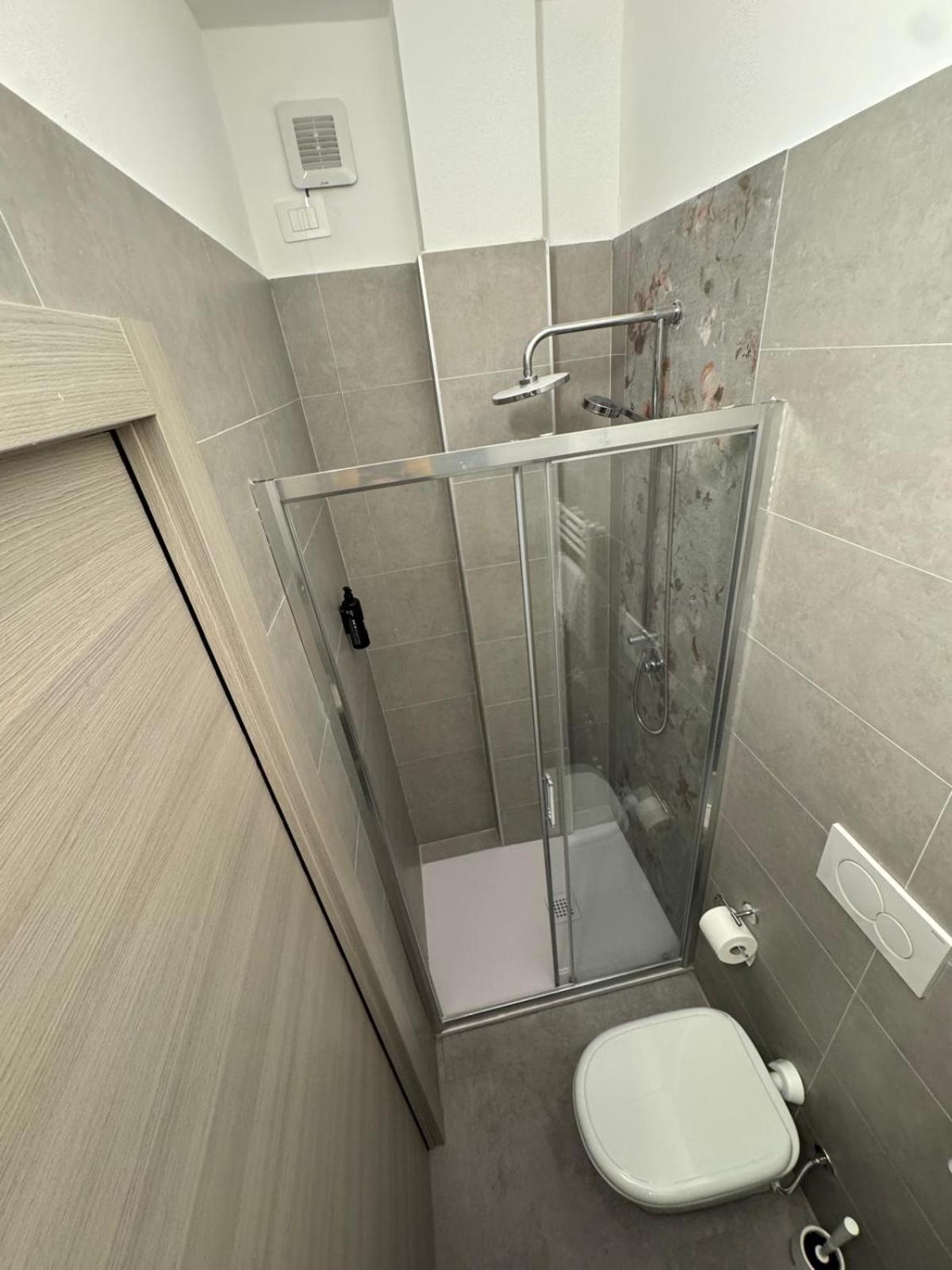 Single Room with Private Bathroom