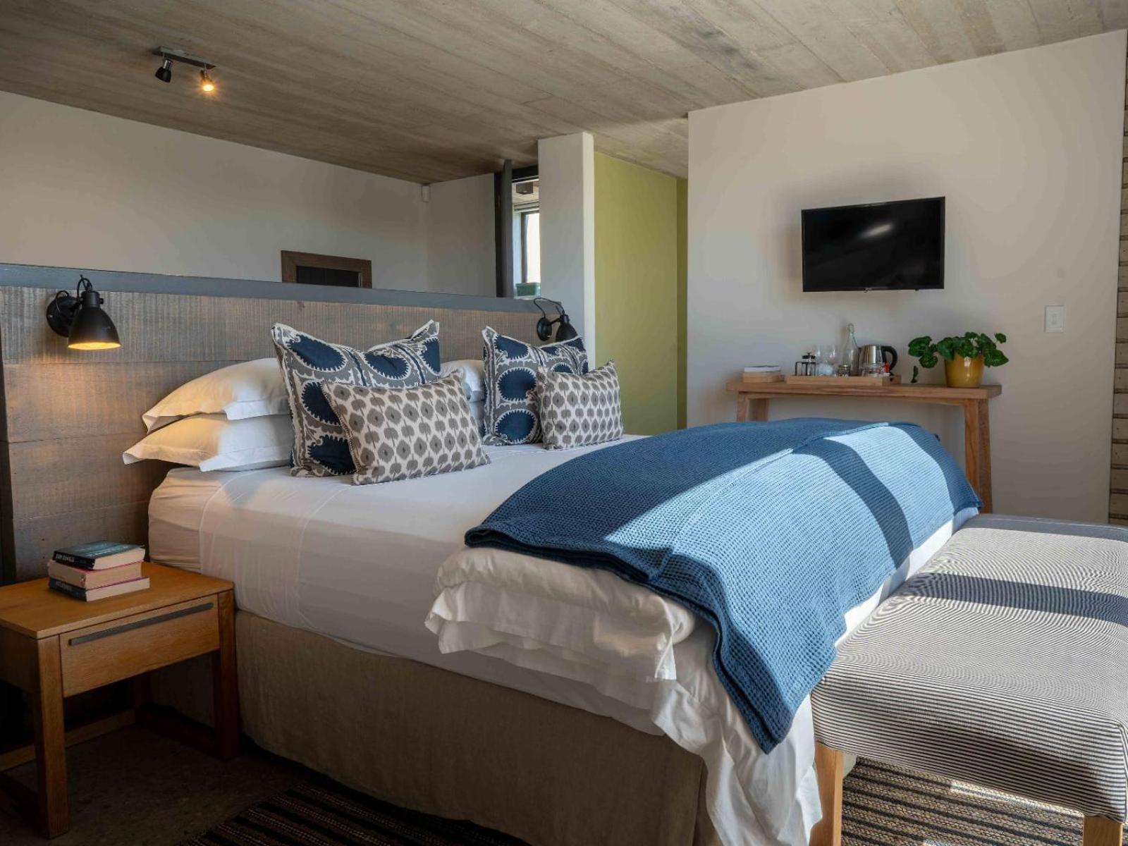 Double Room with Balcony (2 Adults + 1 Child)