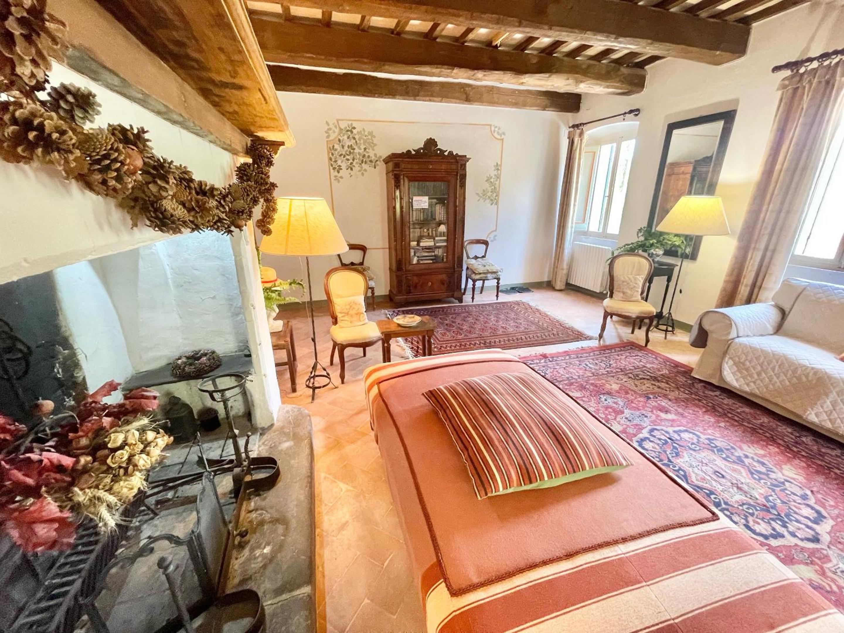 Villa photo 1