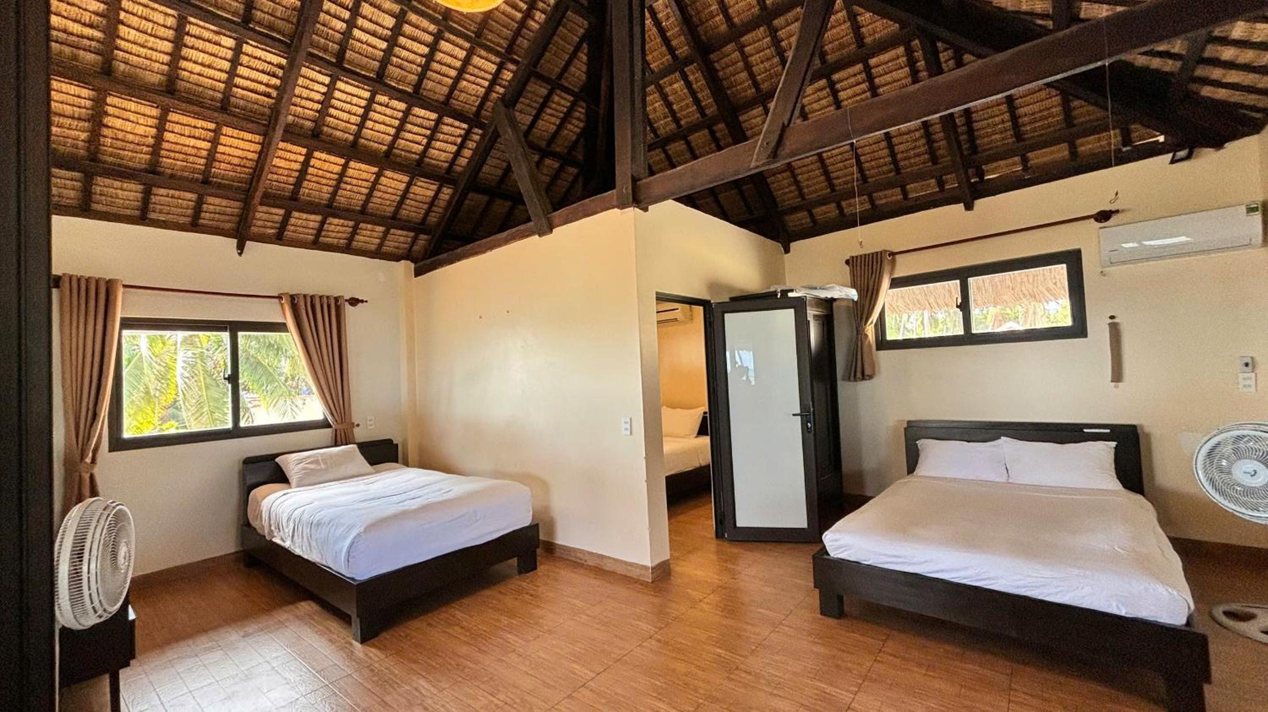 Family Room with Sea View - Photo 5