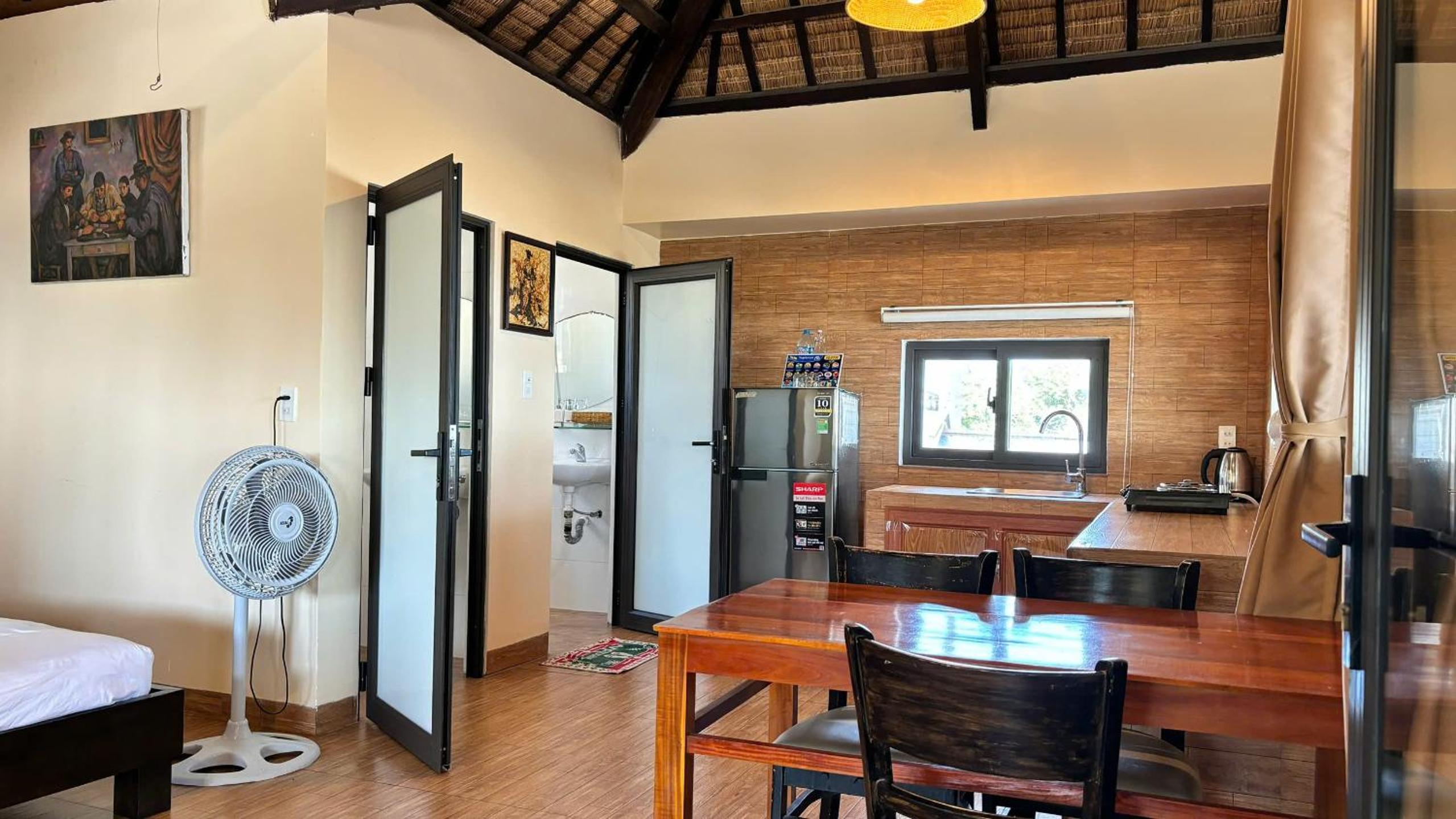 Family Room with Sea View - Photo 4