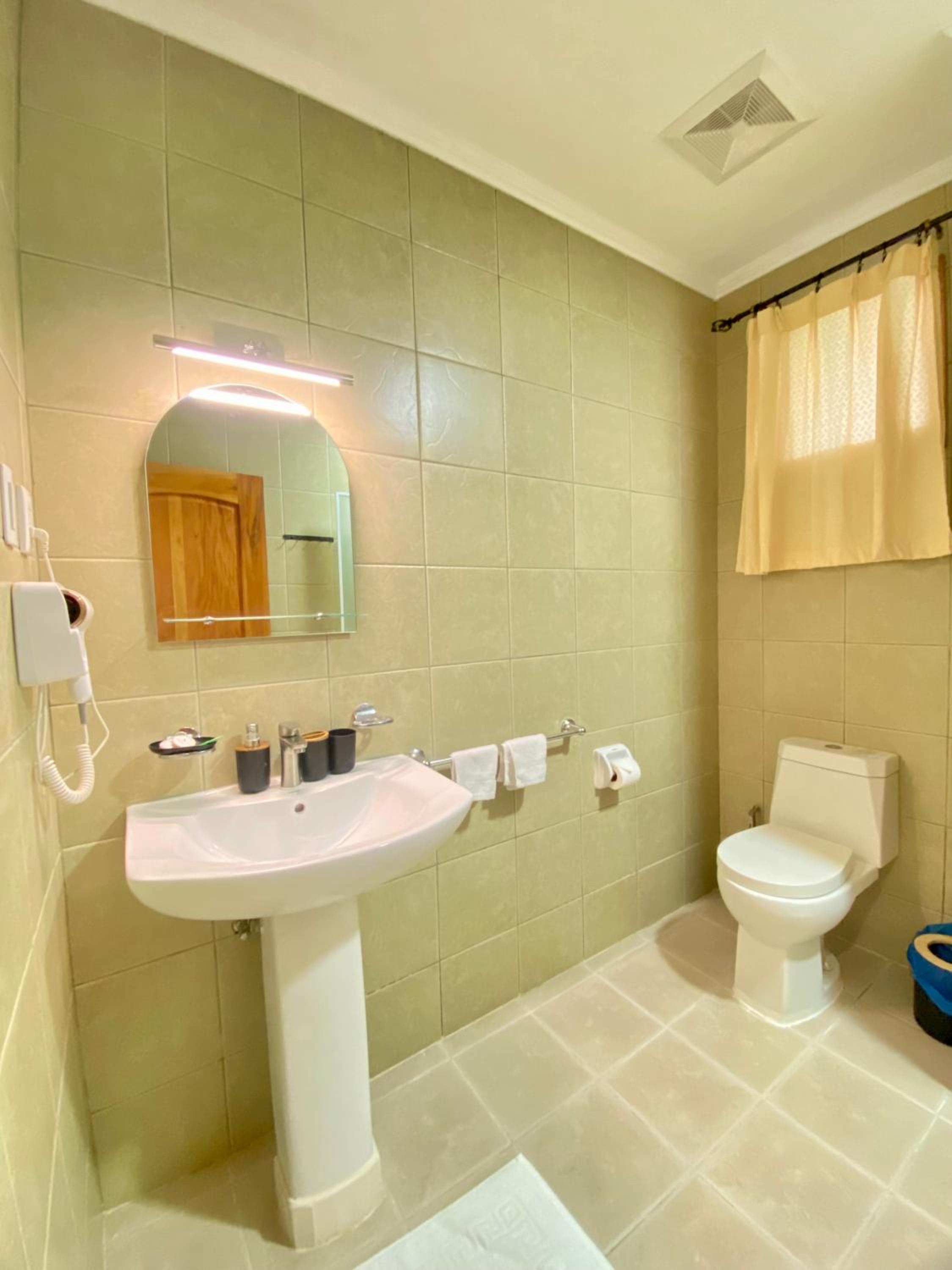 Premier Suite - Photo 4