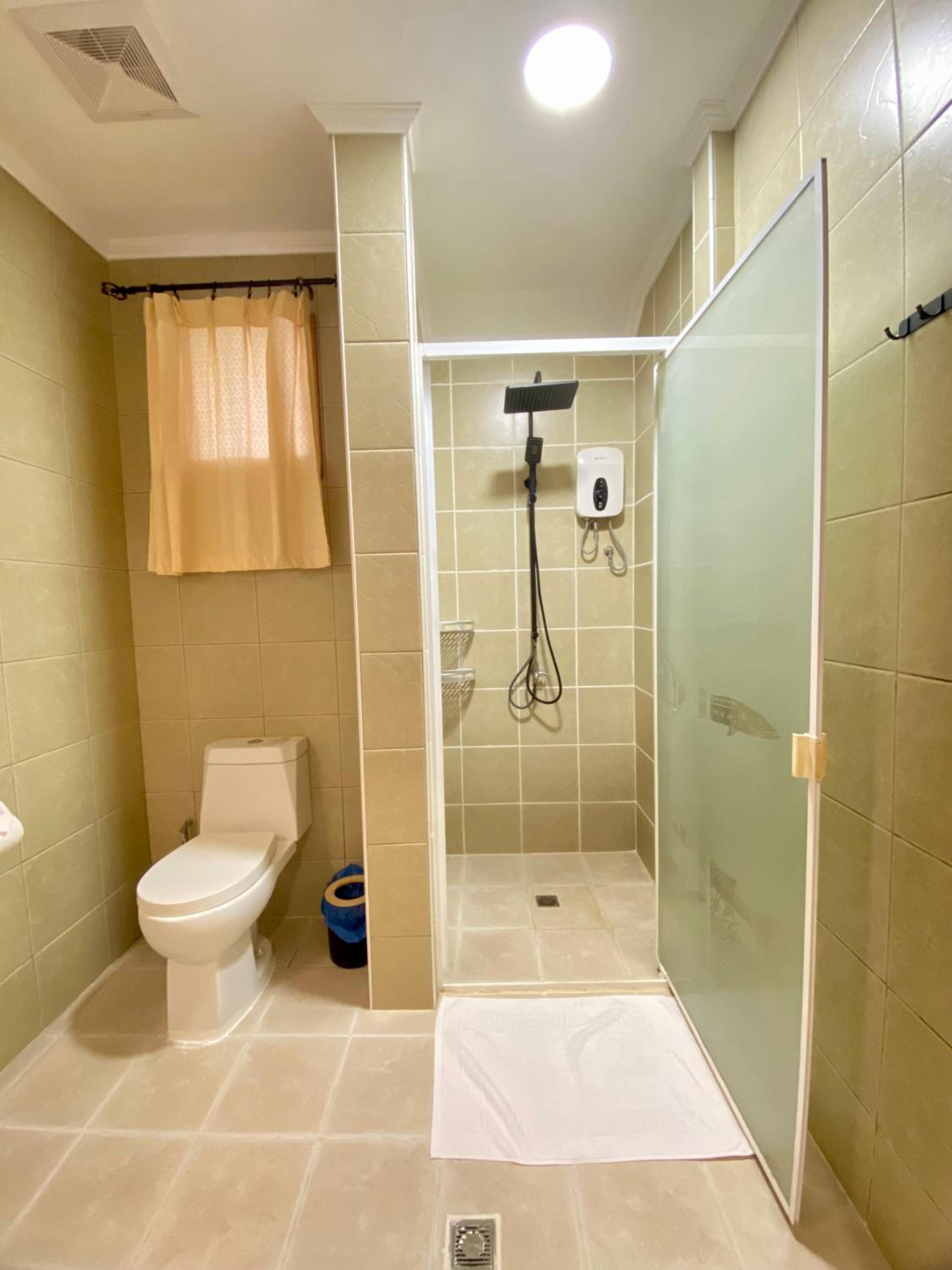 Premier Suite - Photo 10