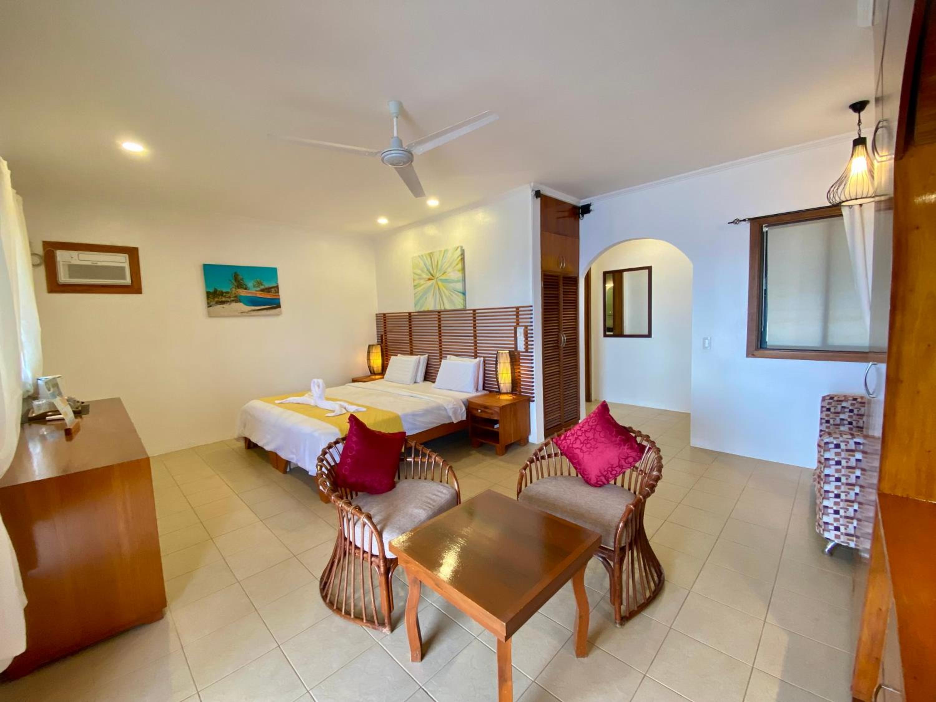 Premier Suite - Photo 6
