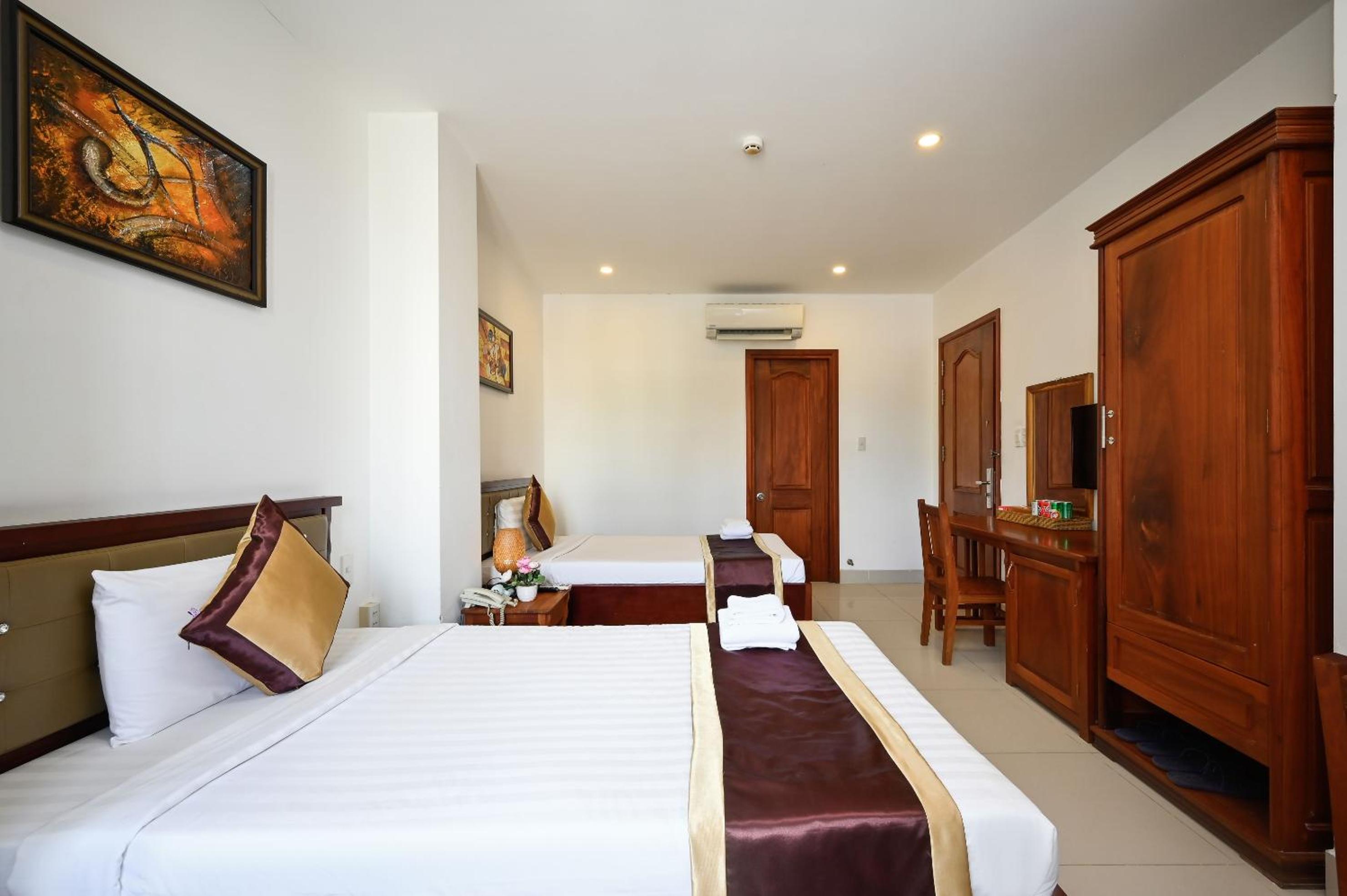 Superior Twin Room - Photo 4