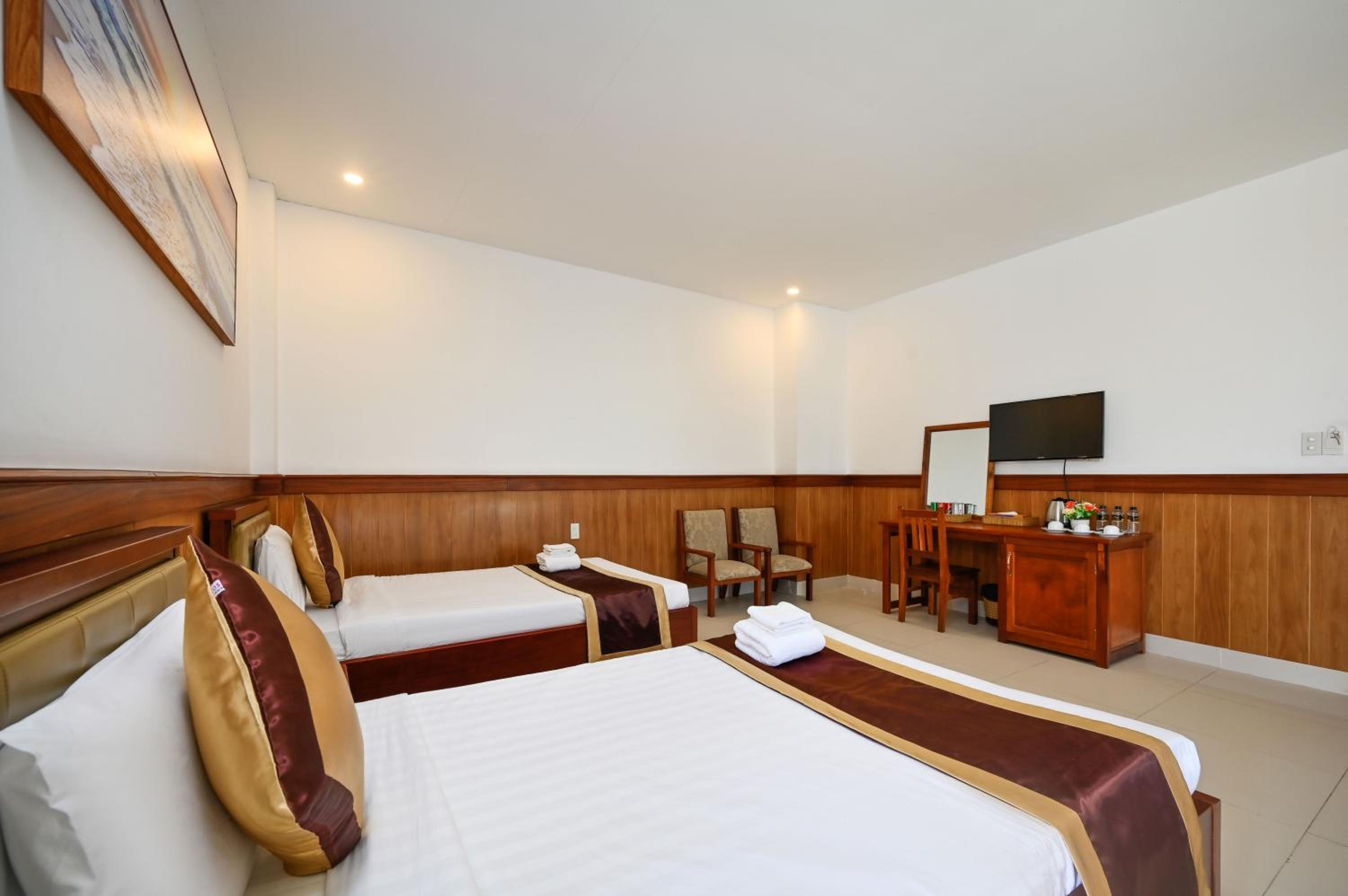 Superior Triple Room - Photo 2