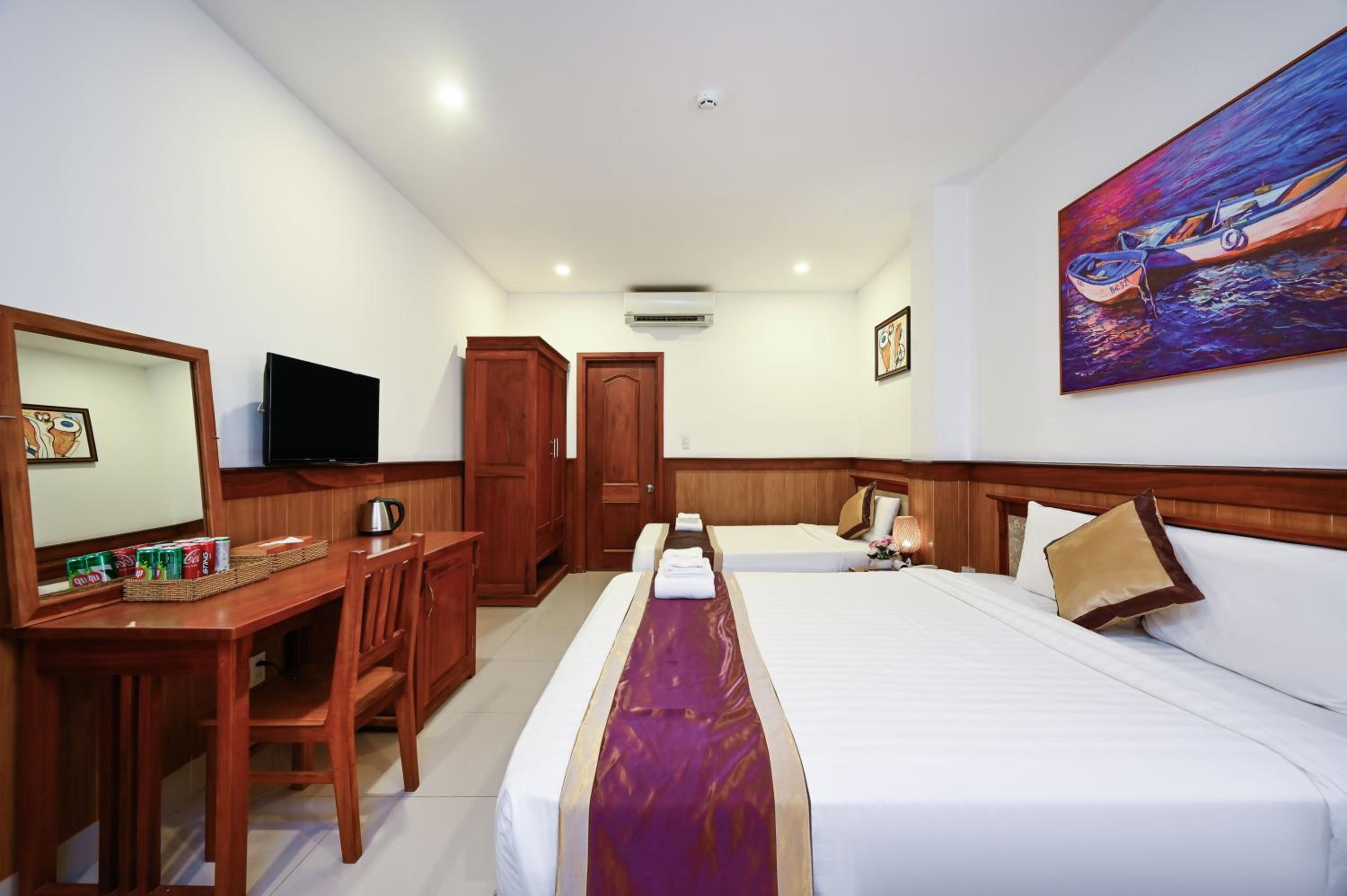 Superior Triple Room - Photo 3