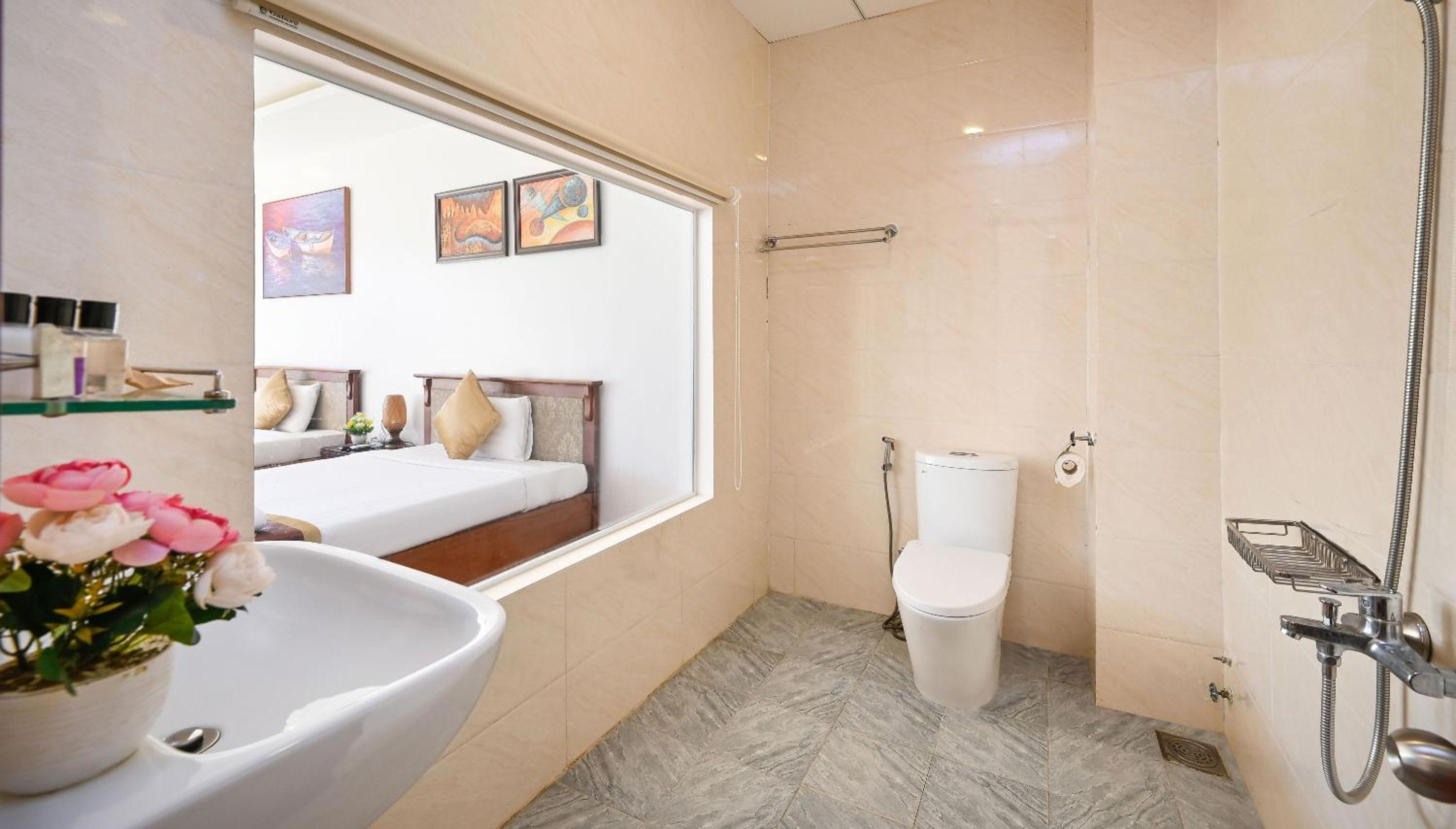 Deluxe Twin Room - Photo 10
