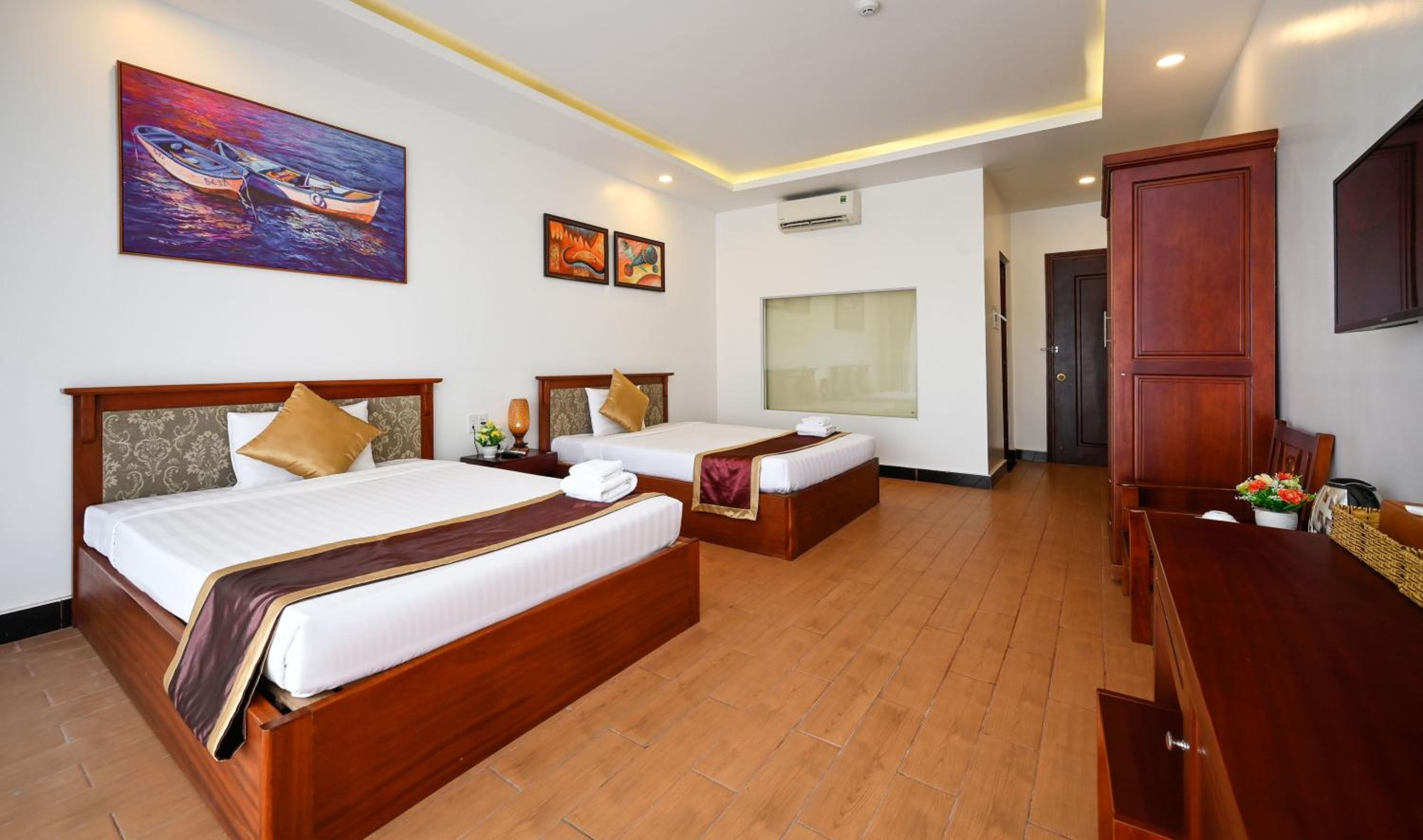Deluxe Twin Room - Photo 9