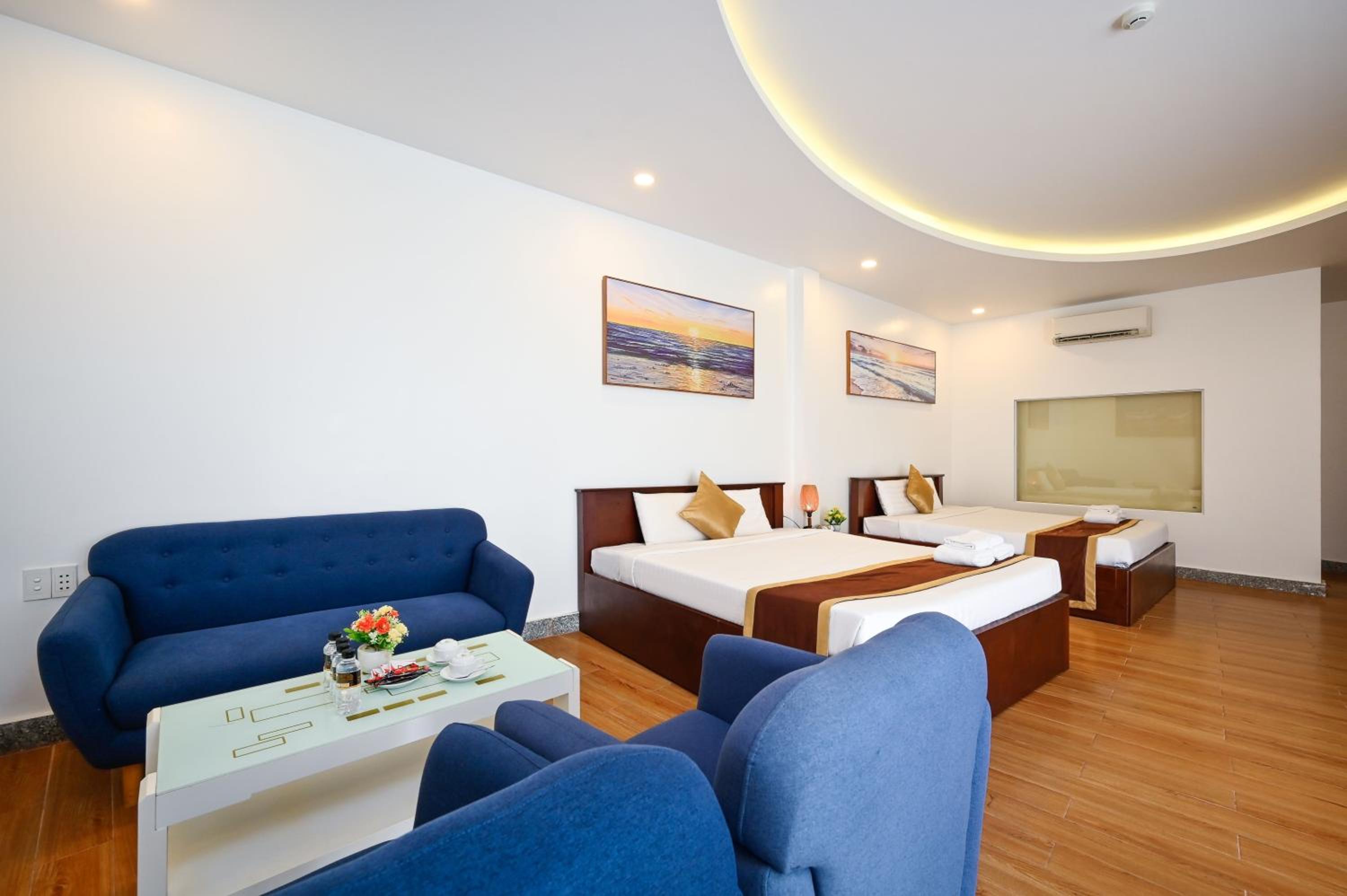 Deluxe Family Room - Photo 6