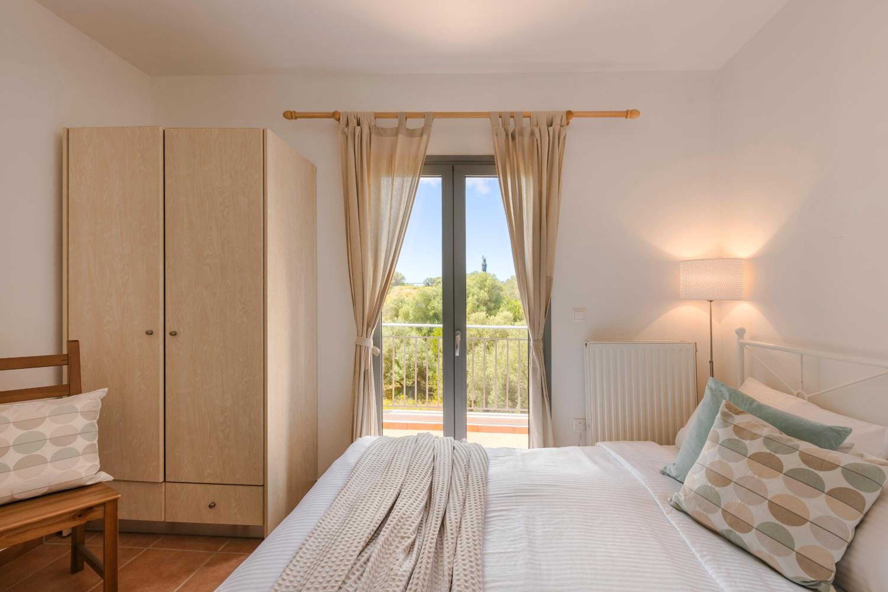 Villa photo 3