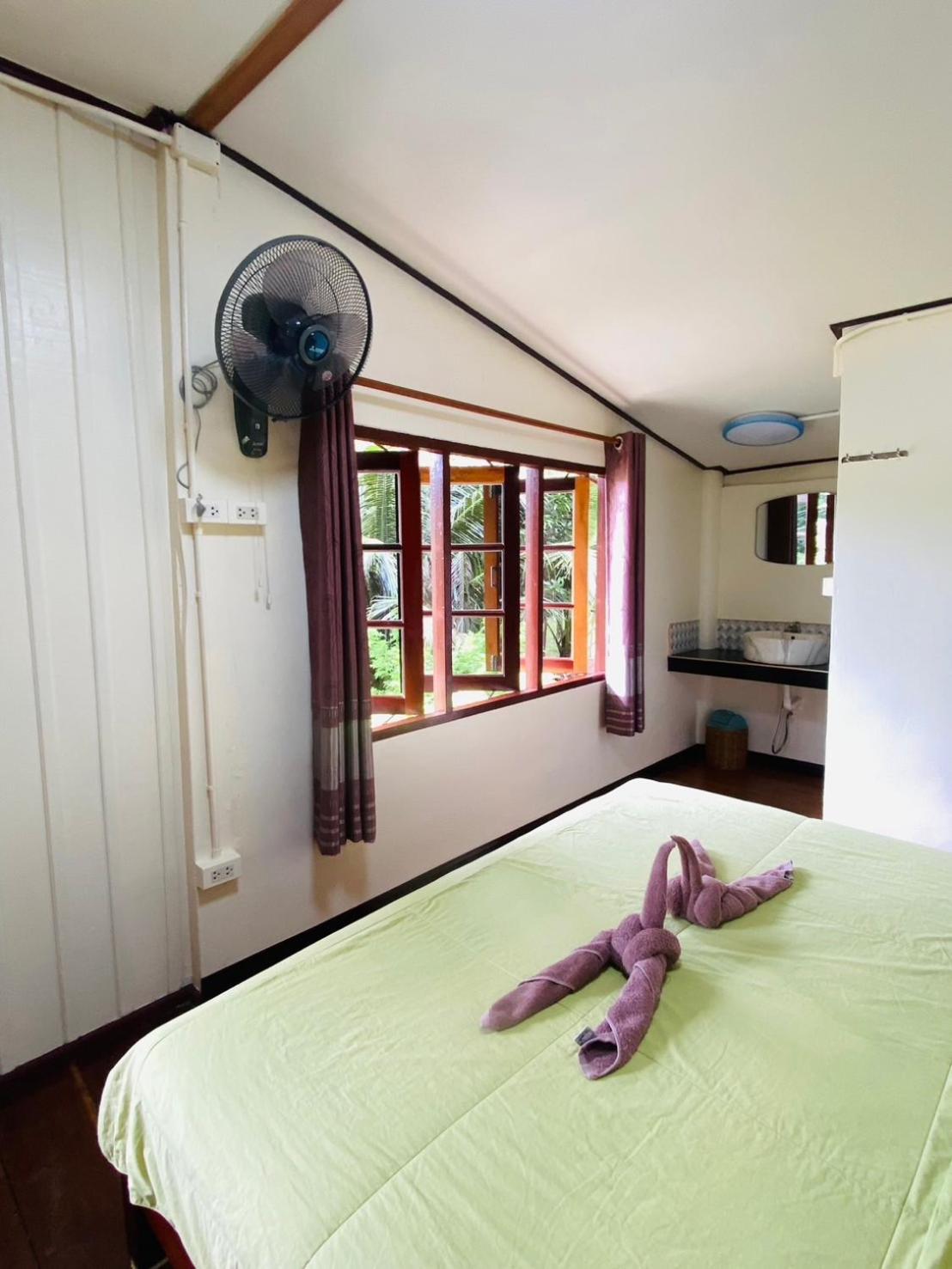 Economy Double Room - Photo 13