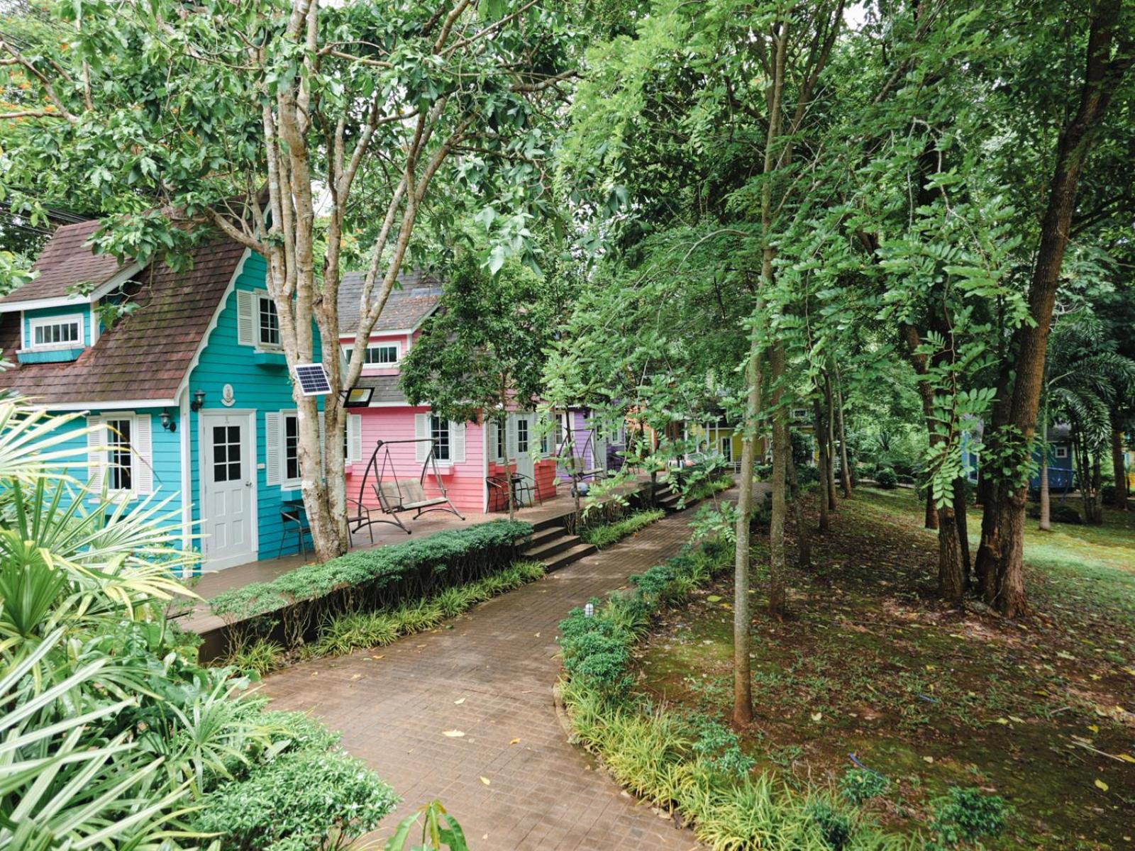 Bungalow - Photo 2