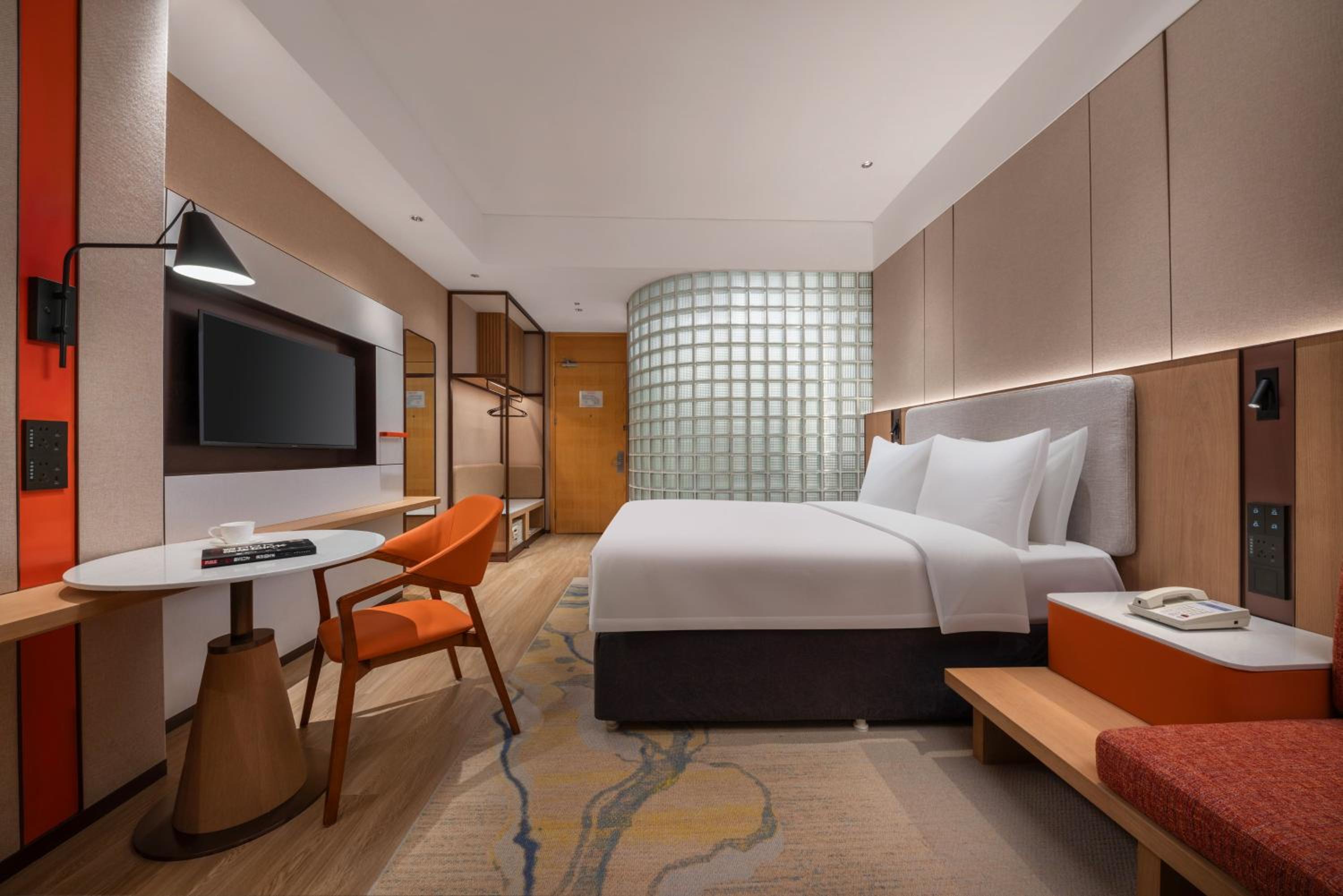 Standard Queen Room with Extra Floor Space - Photo 11