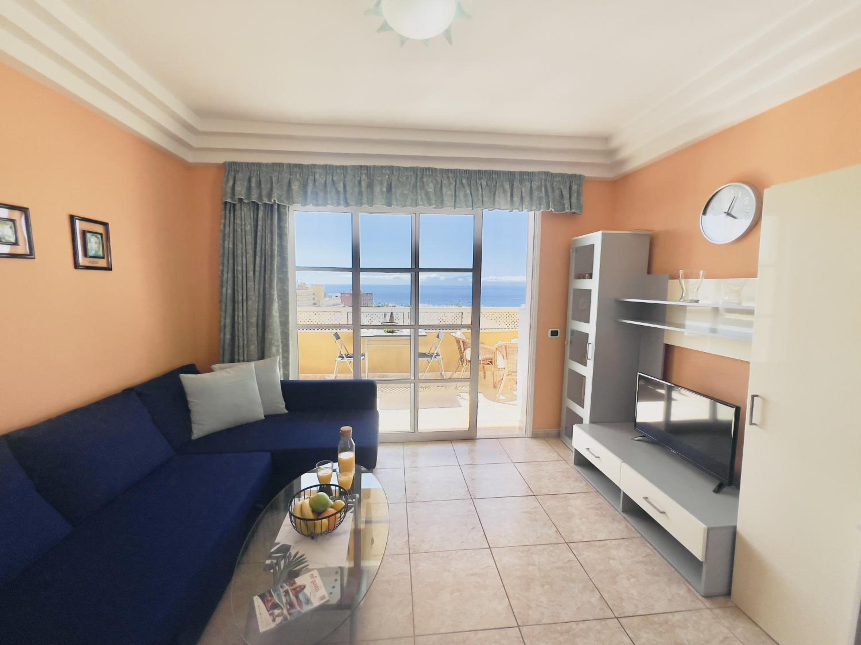 Apartment with View and Balcony photo 1