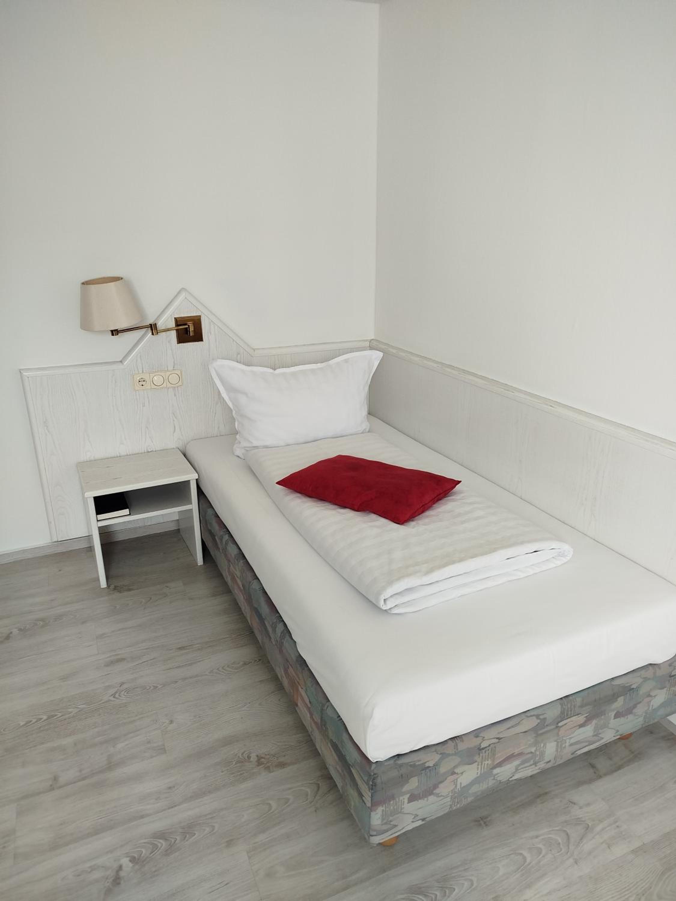 Single Room photo 2