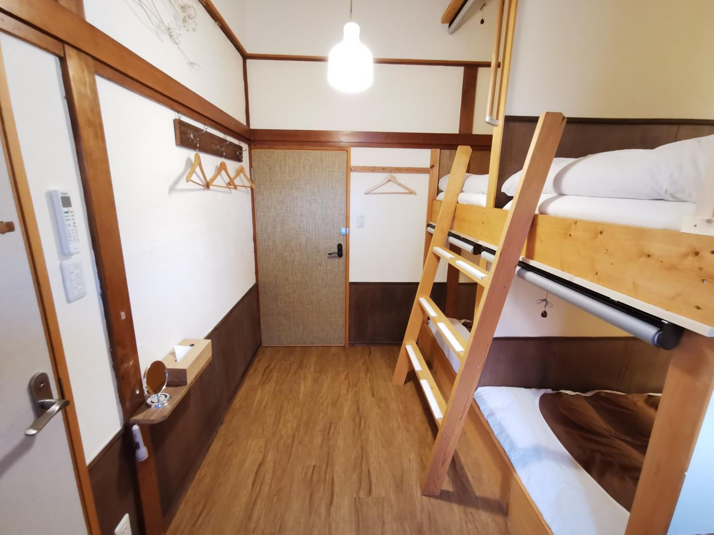 Bed in 4-Bed Female Dormitory Room photo 3
