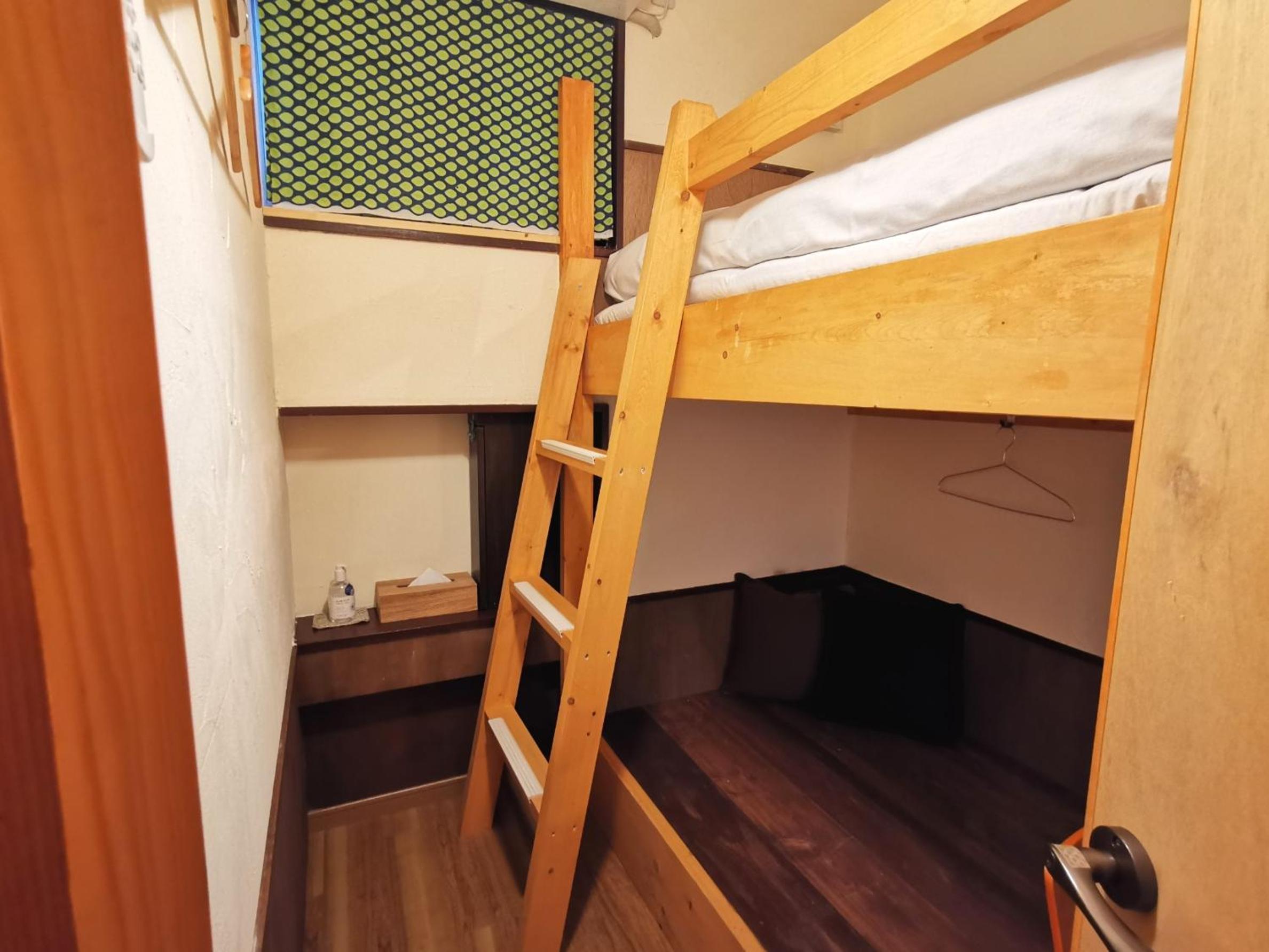 Single Room photo 3