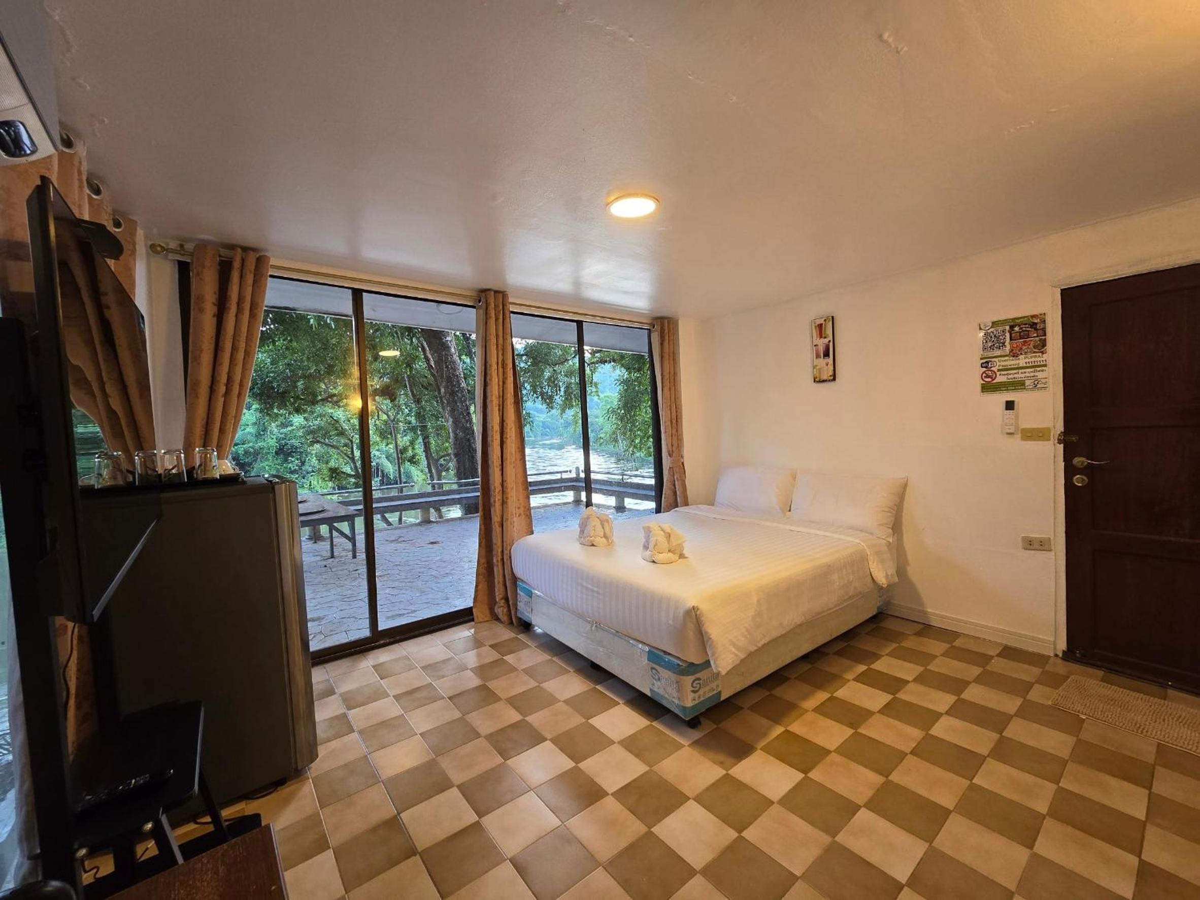 Superior Suite - Photo 1