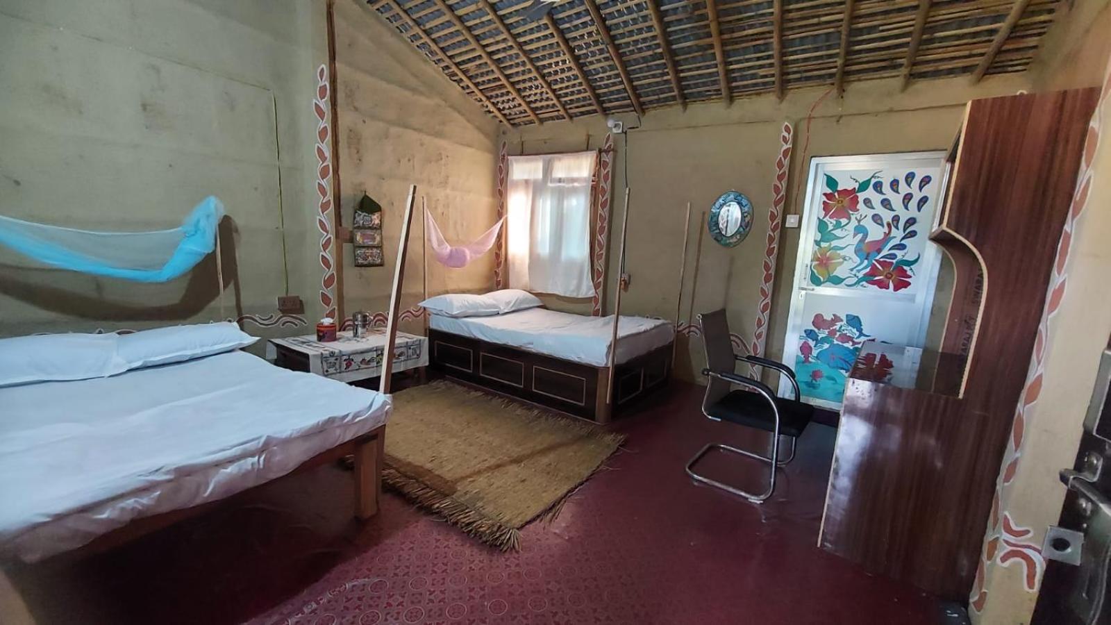 Deluxe Double Room (2 Adults + 1 Child)