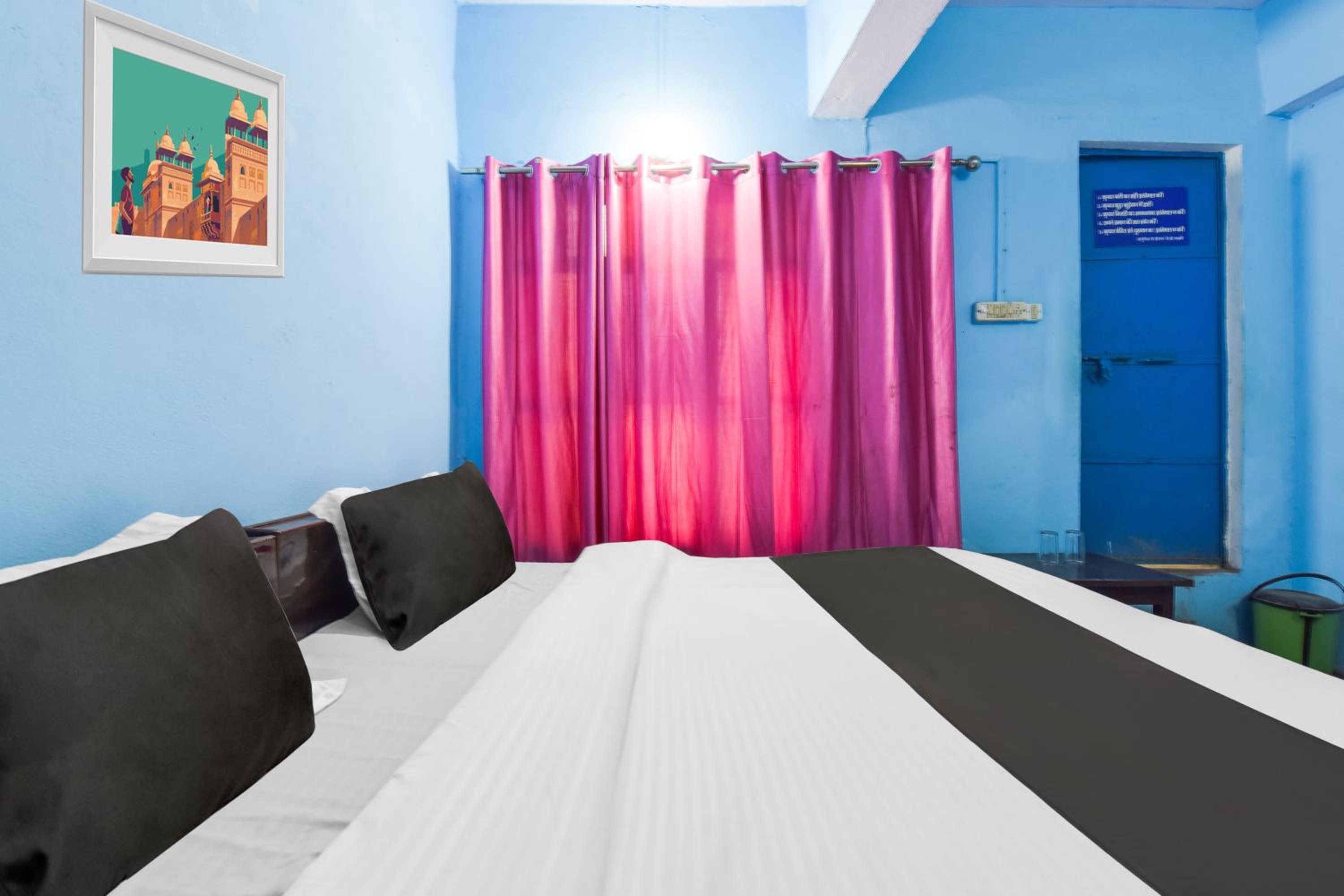 Classic Triple Room photo 2