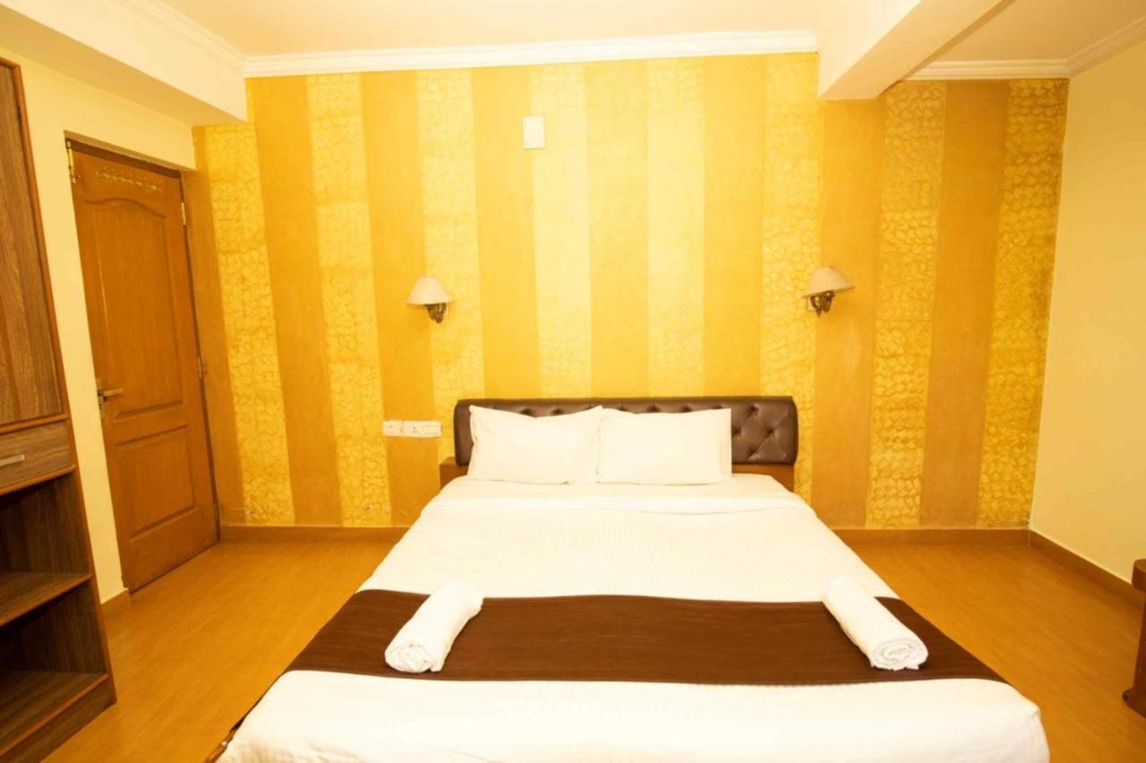 Two-Bedroom Villa - Photo 13