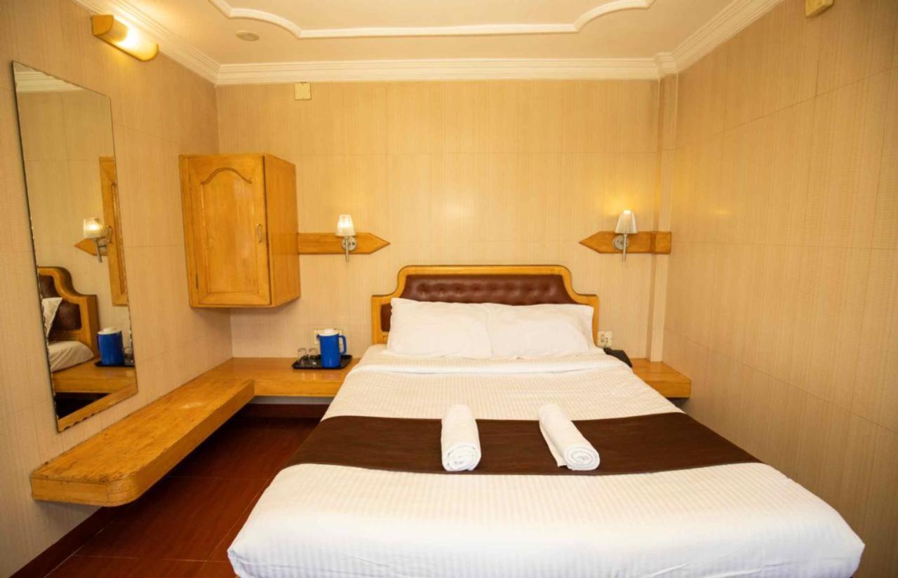 Deluxe Room - Photo 3